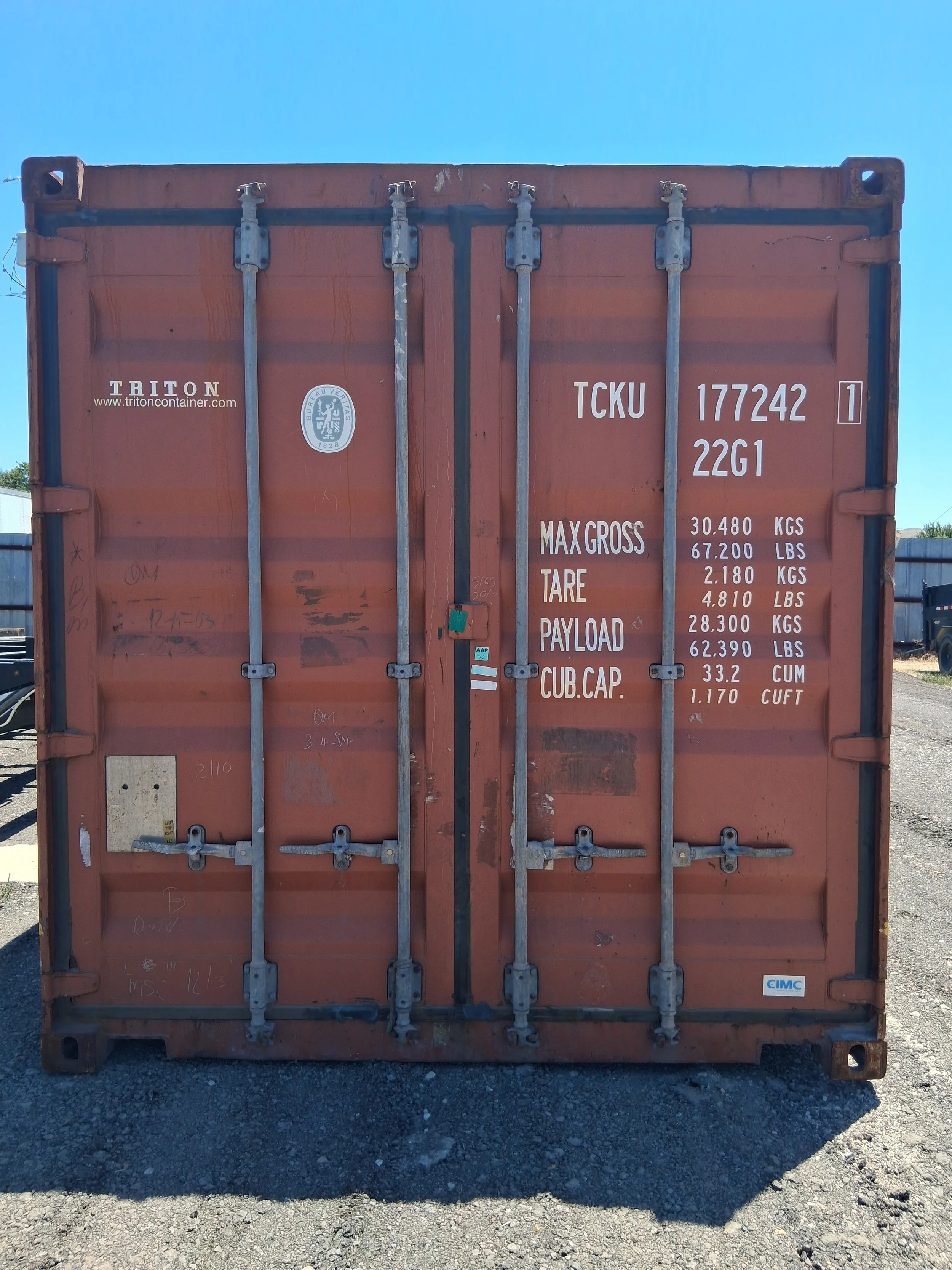 used-20ft-shipping-container-front-overview.jpg