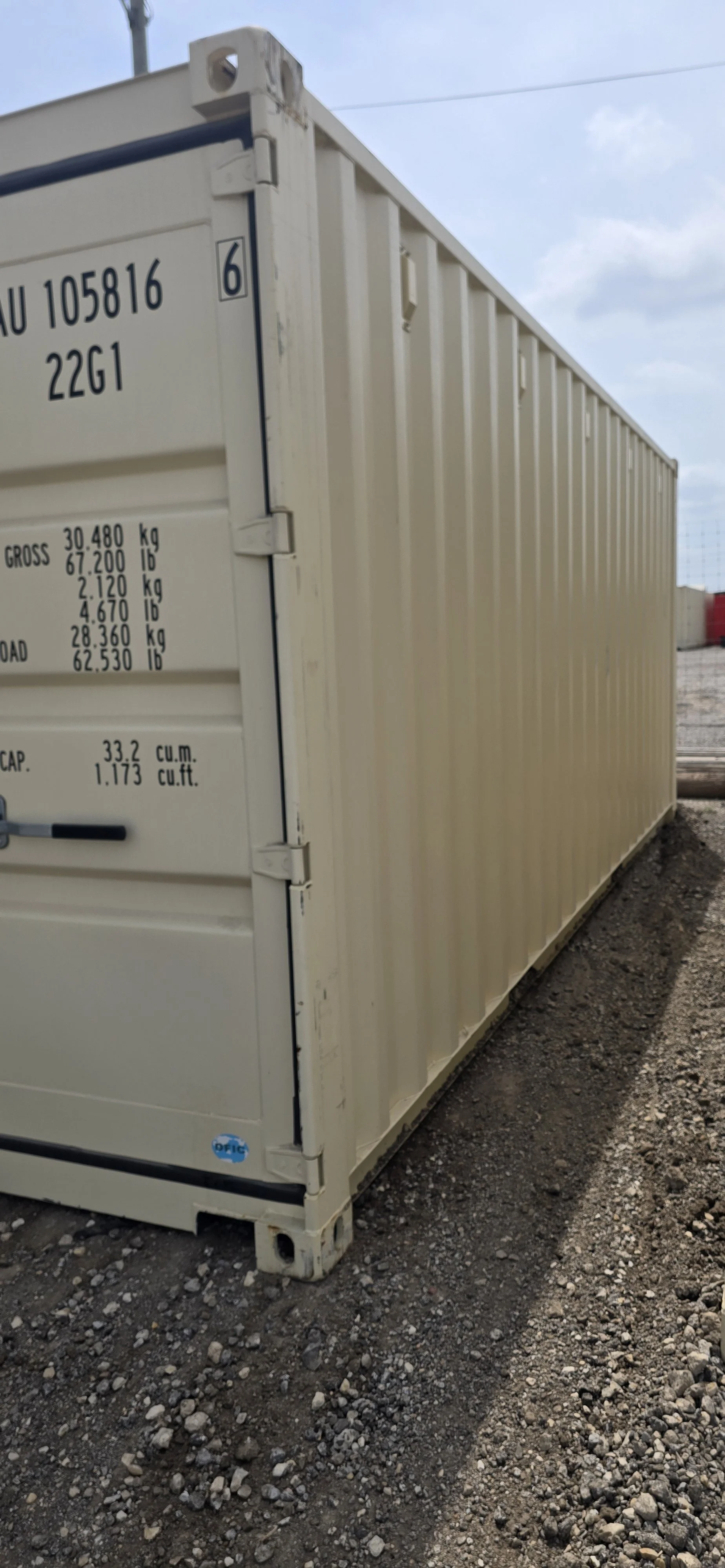 right side view of 20ft one trip shipping container exterior