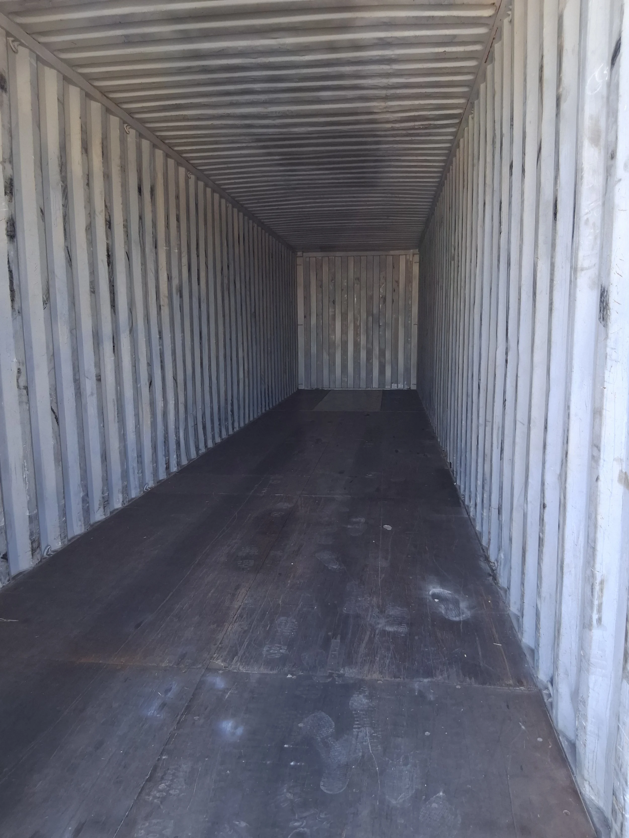 40ft-container-interior.jpg