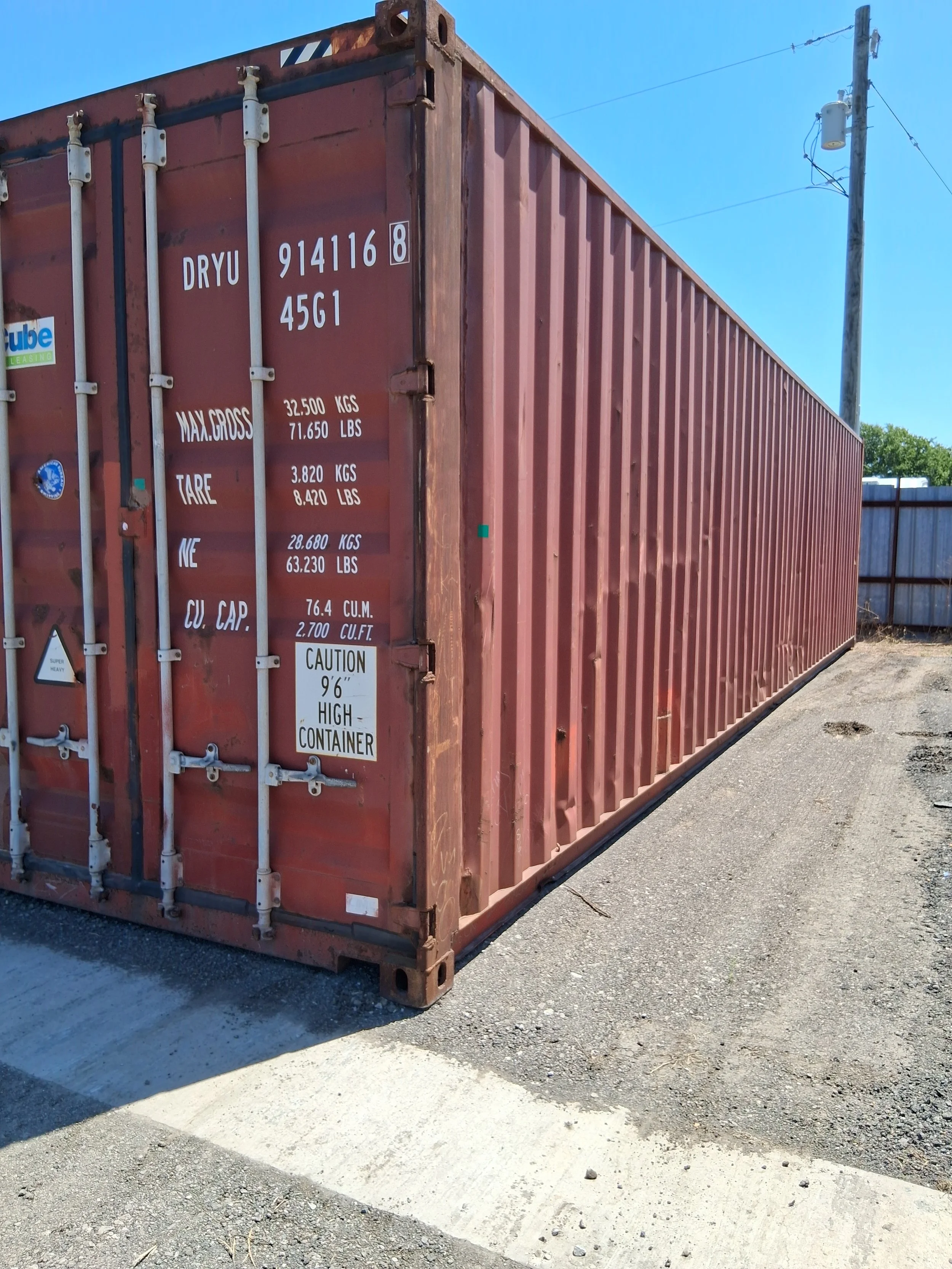 40ft-container-right-door-closeup.jpg