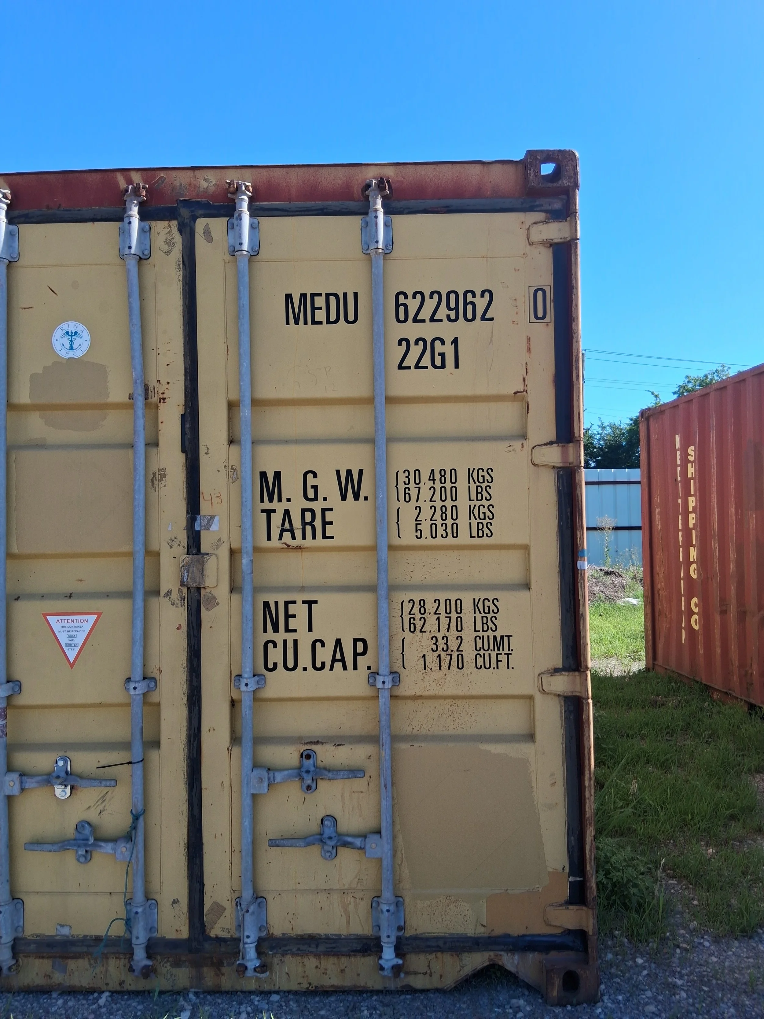 used-20ft-container-right-door-closeup.jpg