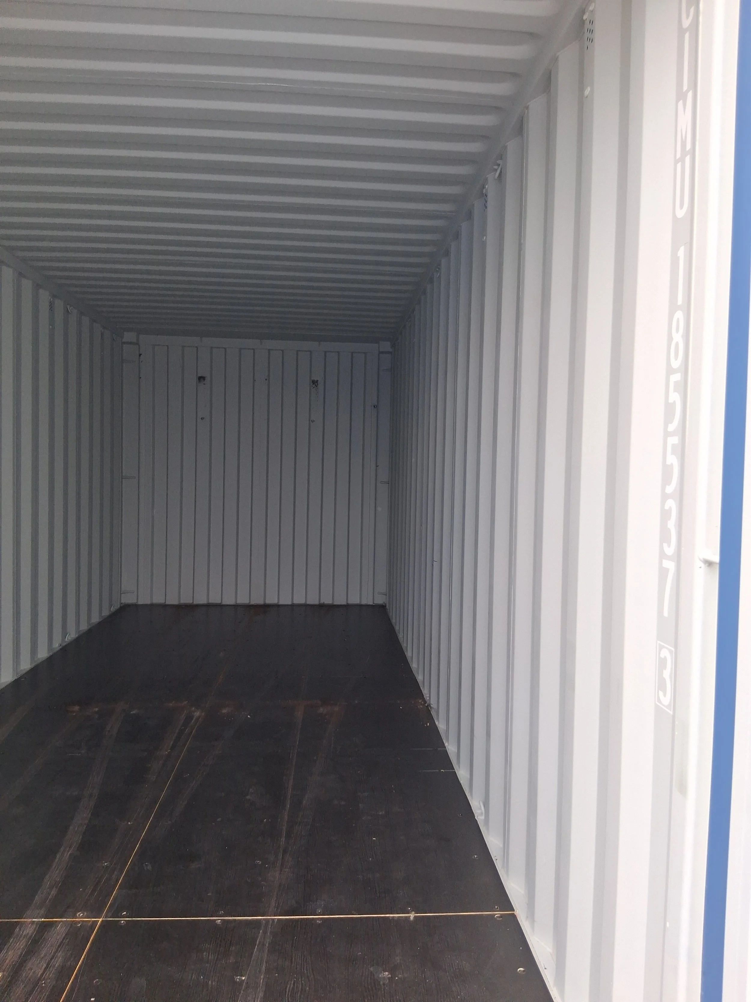 20ft-container-interior-one-door-open.jpg