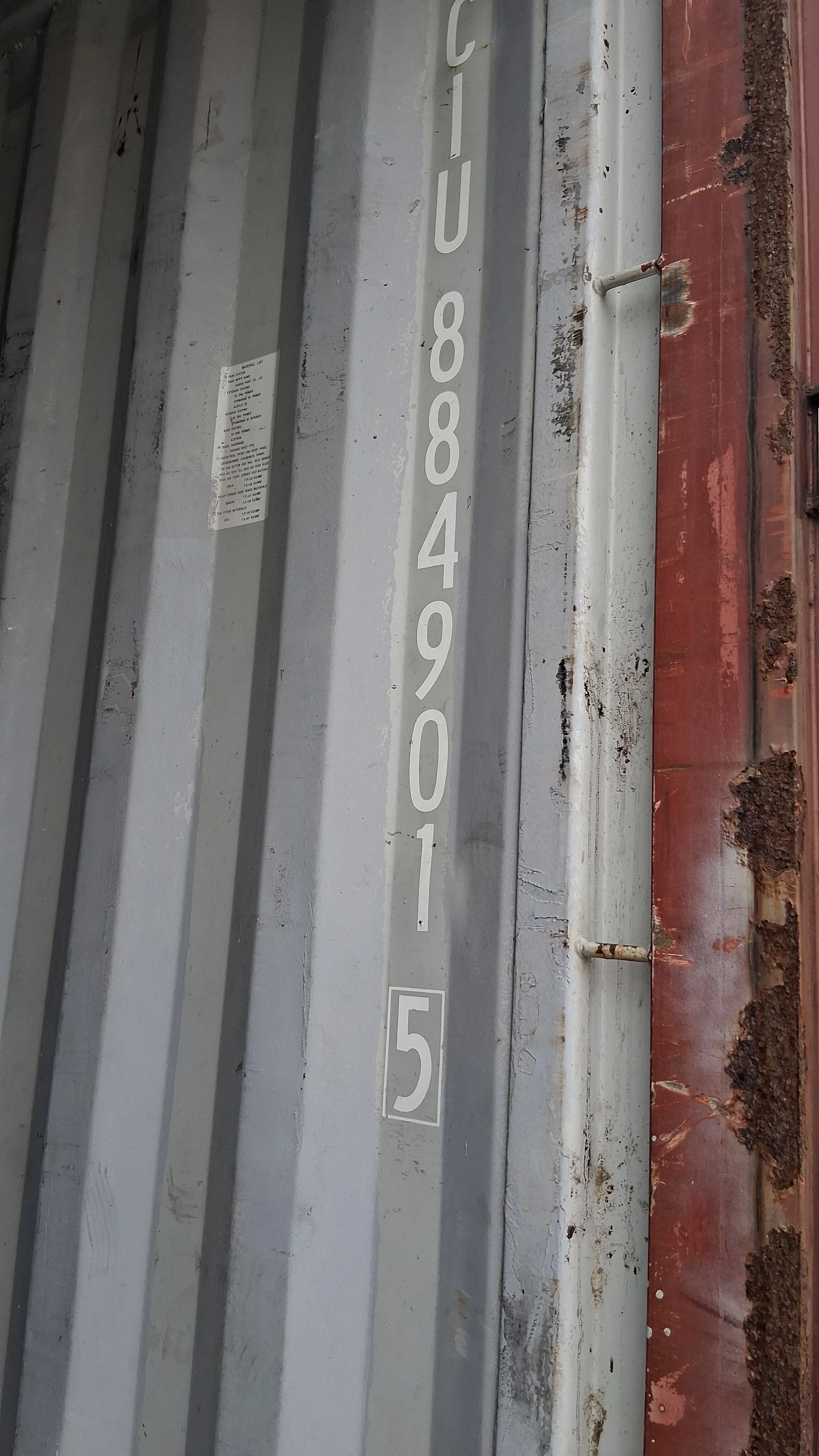 40ft-container-interior-writing-closeup.jpg
