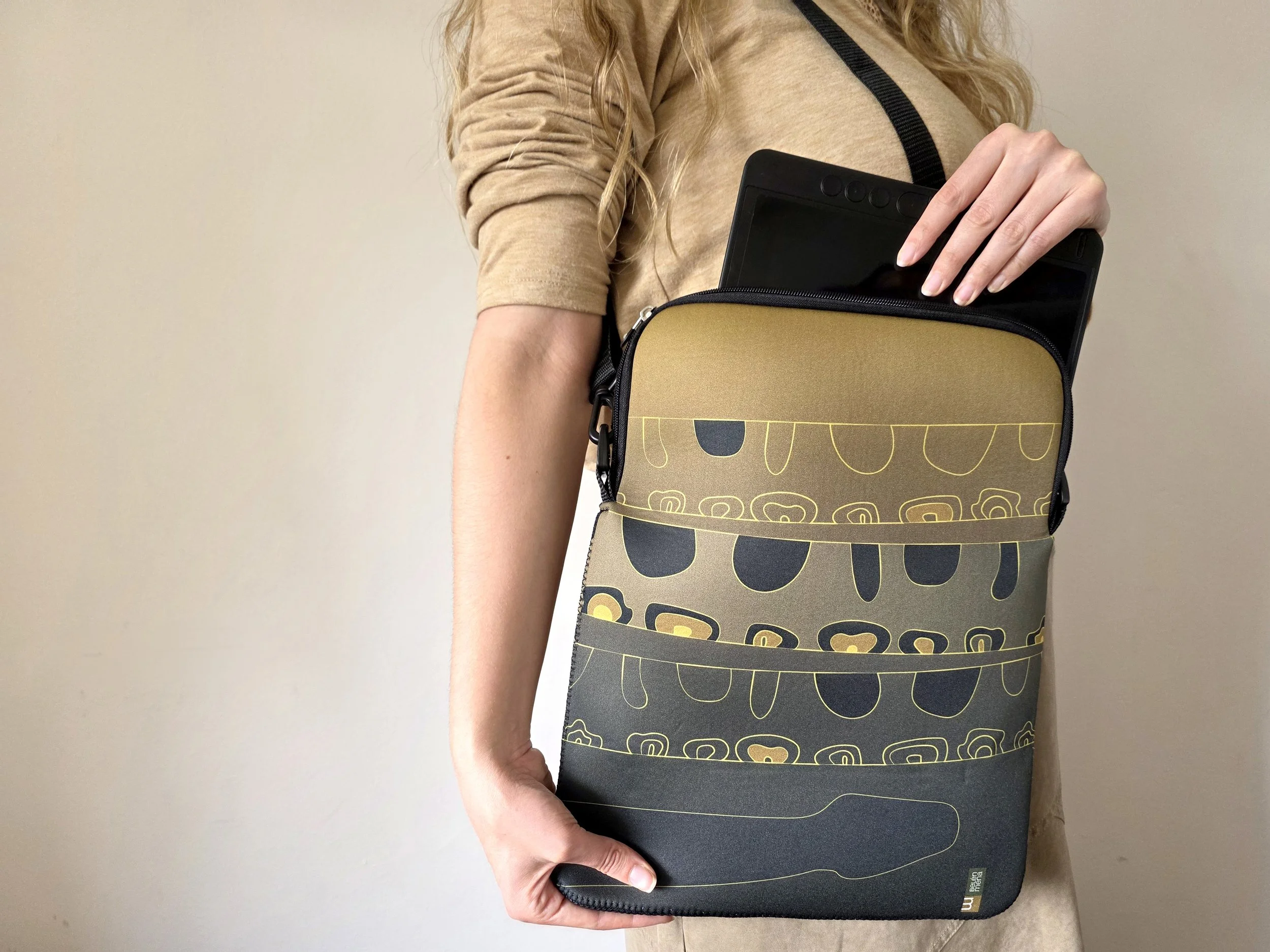 ANACONDA LAPTOP V.jpg