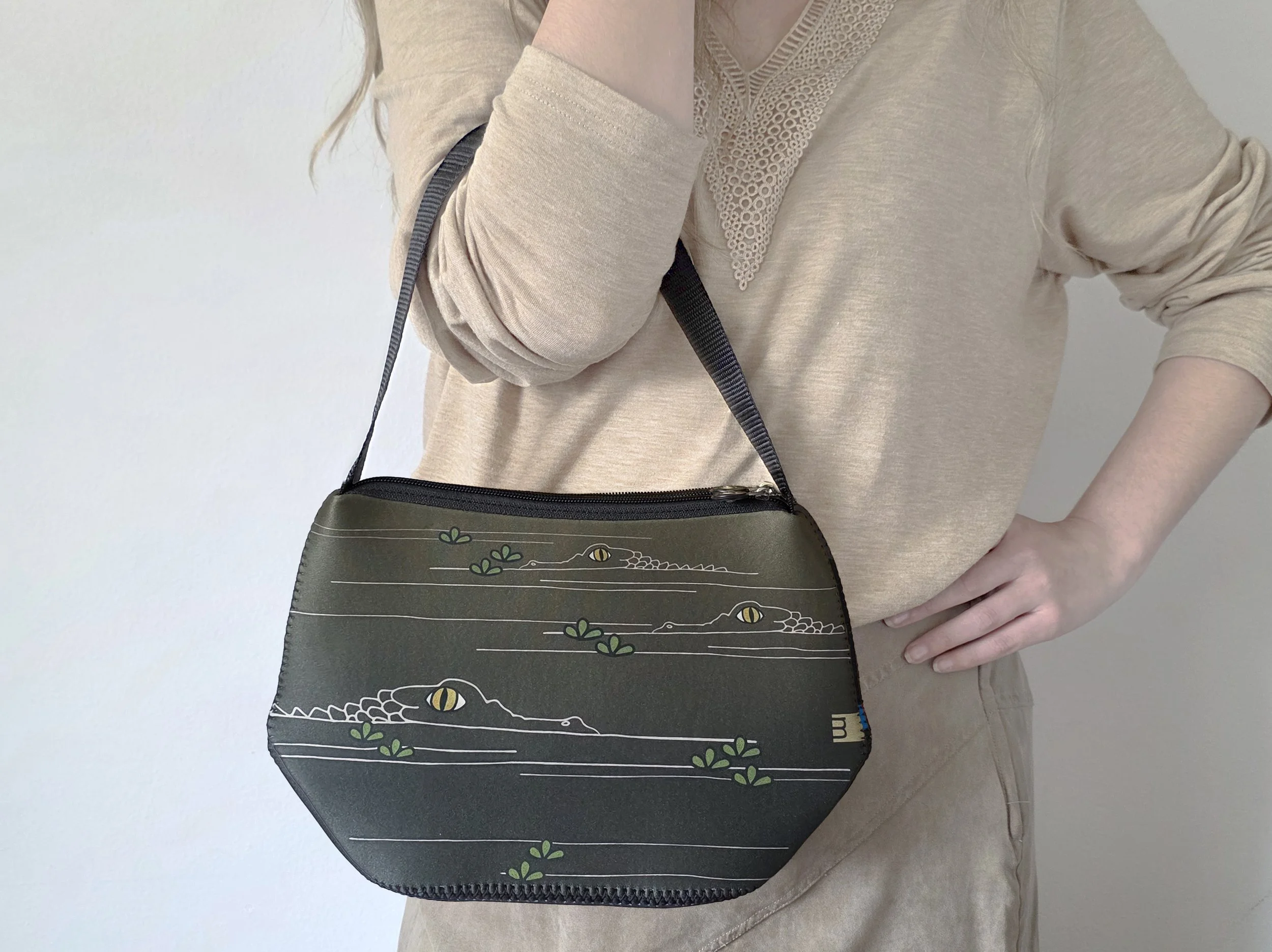 CARTERA CORTA CAIMANES