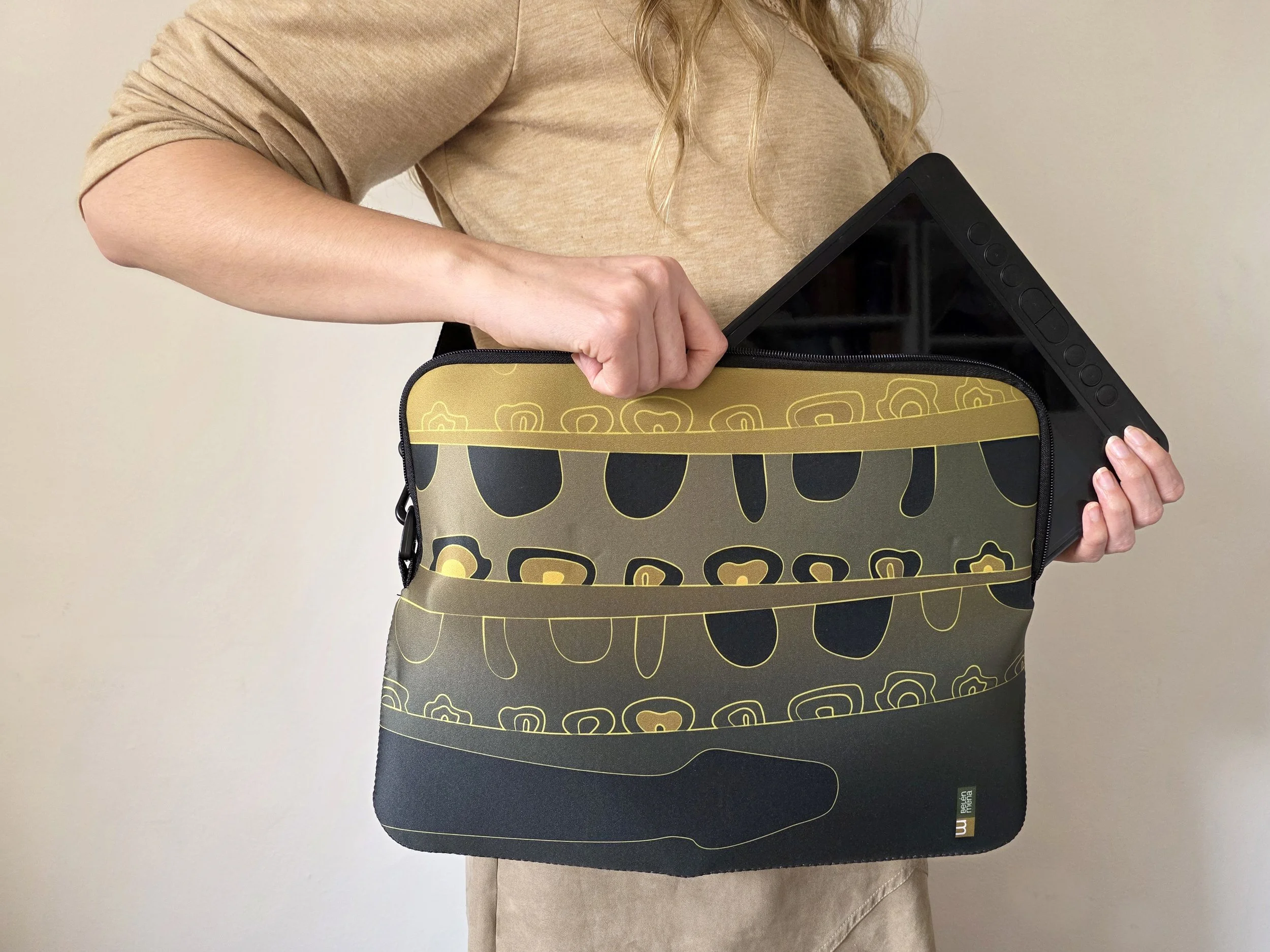 ANACONDA LAPTOP H.jpg