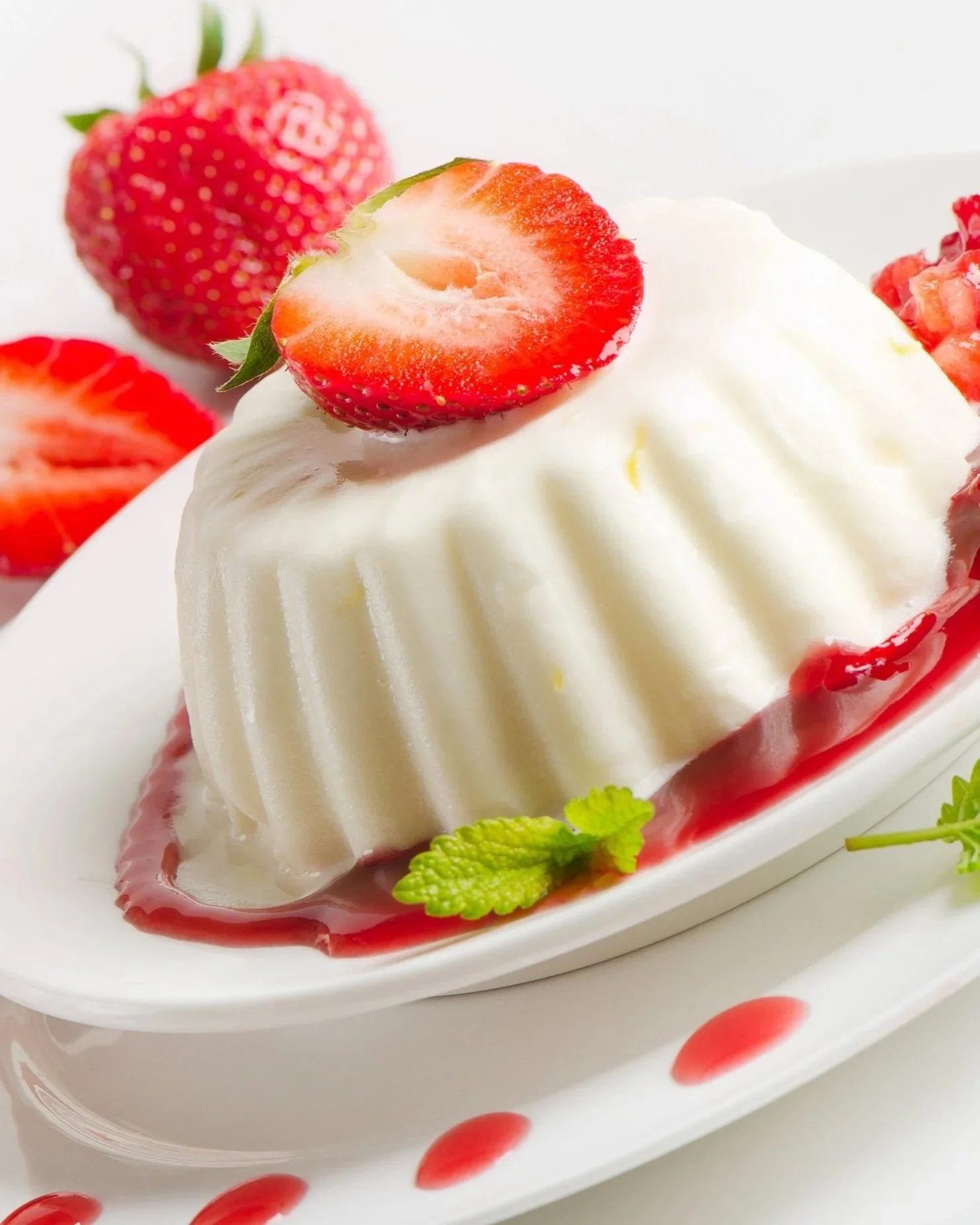 Panna Cotta with Strawberries and Balsamic