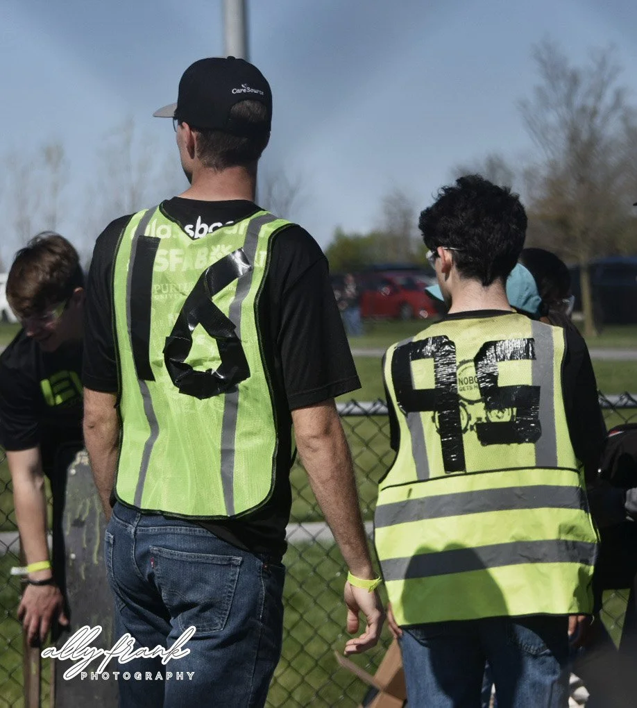 39-95_16 trackers.jpg