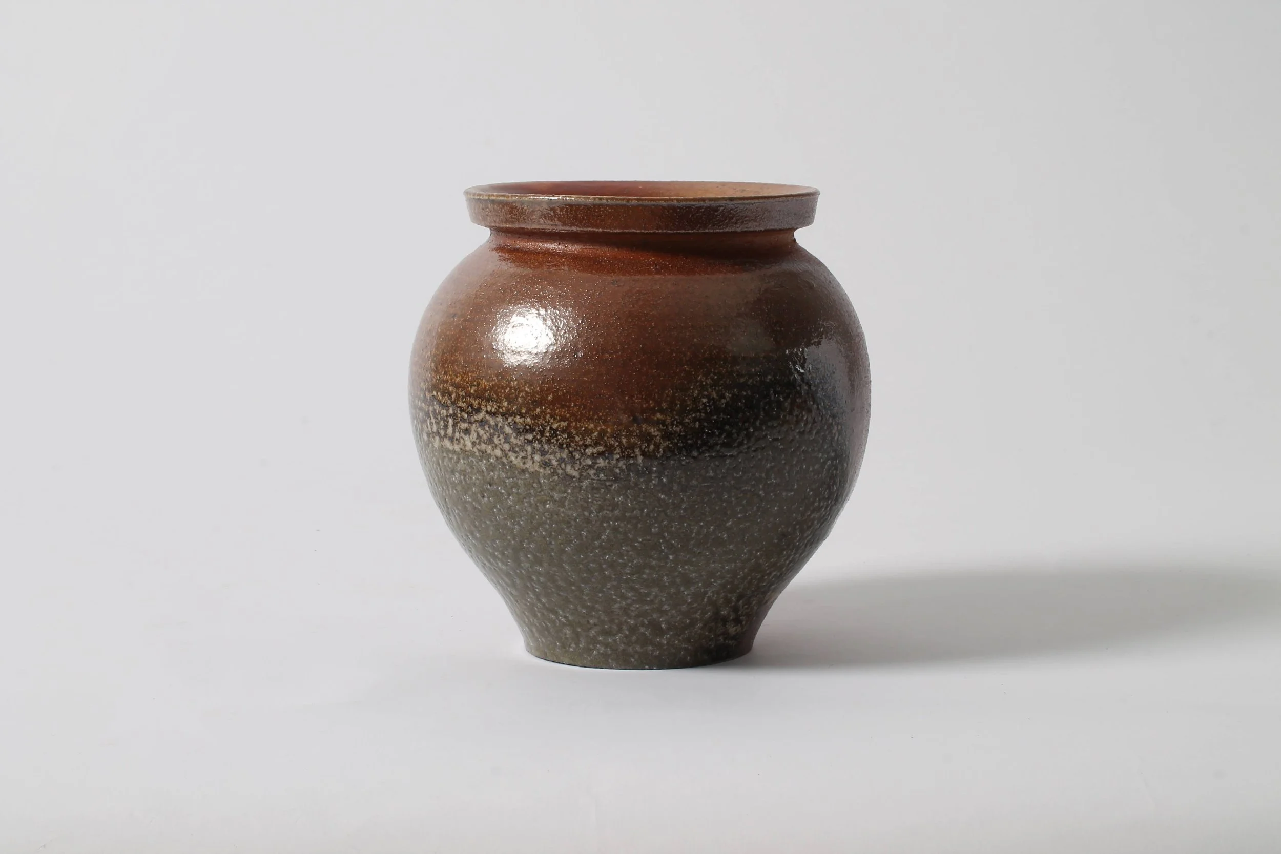 gemma-smale-drawn-03-alt-22x22cm-2023-wood-fired-stoneware..jpg