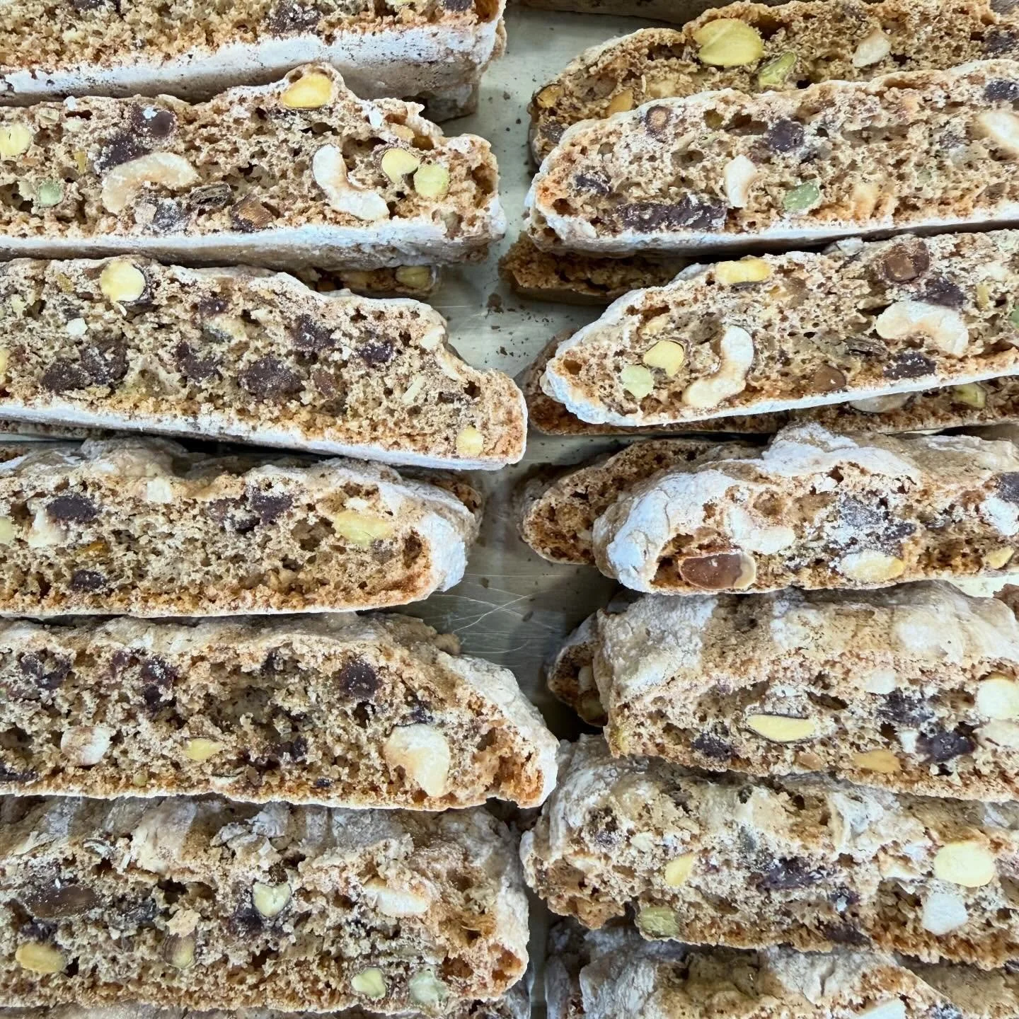 Un biscotto per favore 🇮🇹☕️ 
Fresh, delicious and the perfect with an espresso