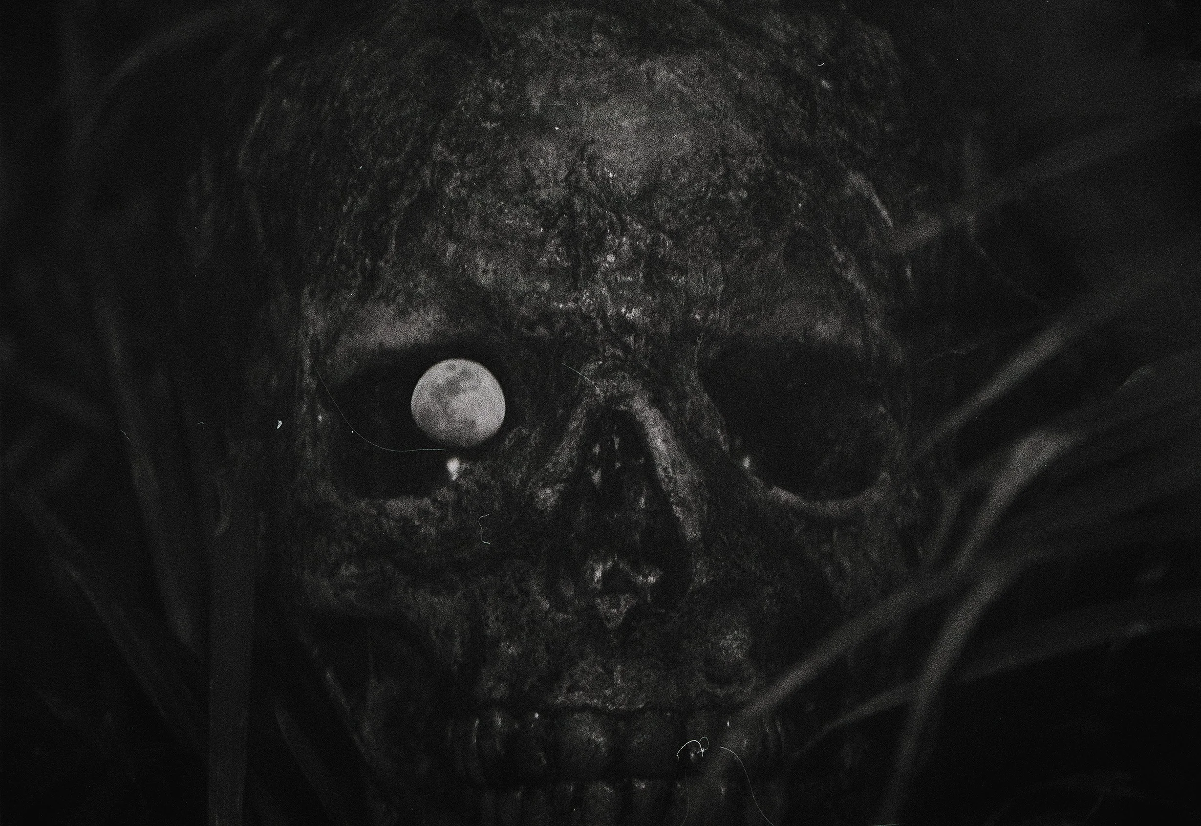 moonSkullDetail.jpg