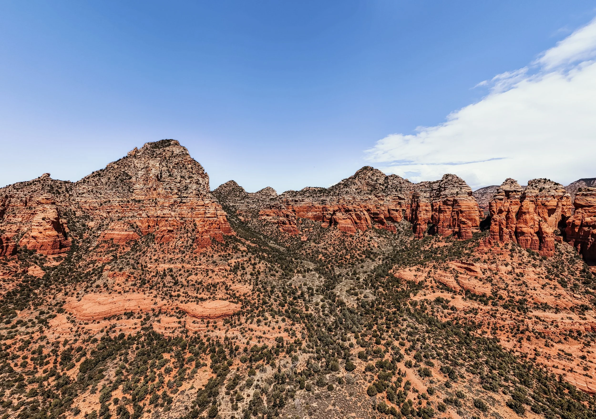sedona wide panorama.jpg