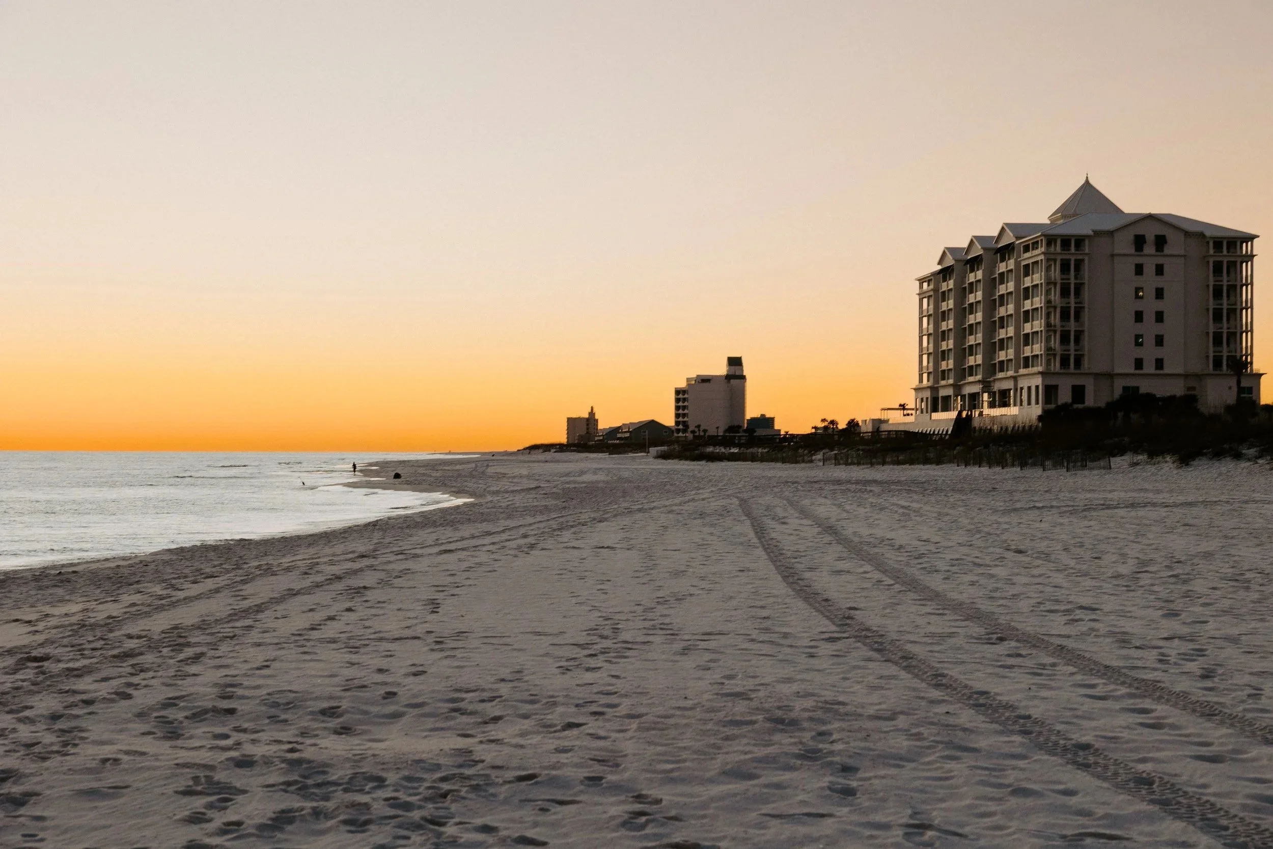 Best Engagement Photo Locations in Pensacola, FL (2026 Guide)