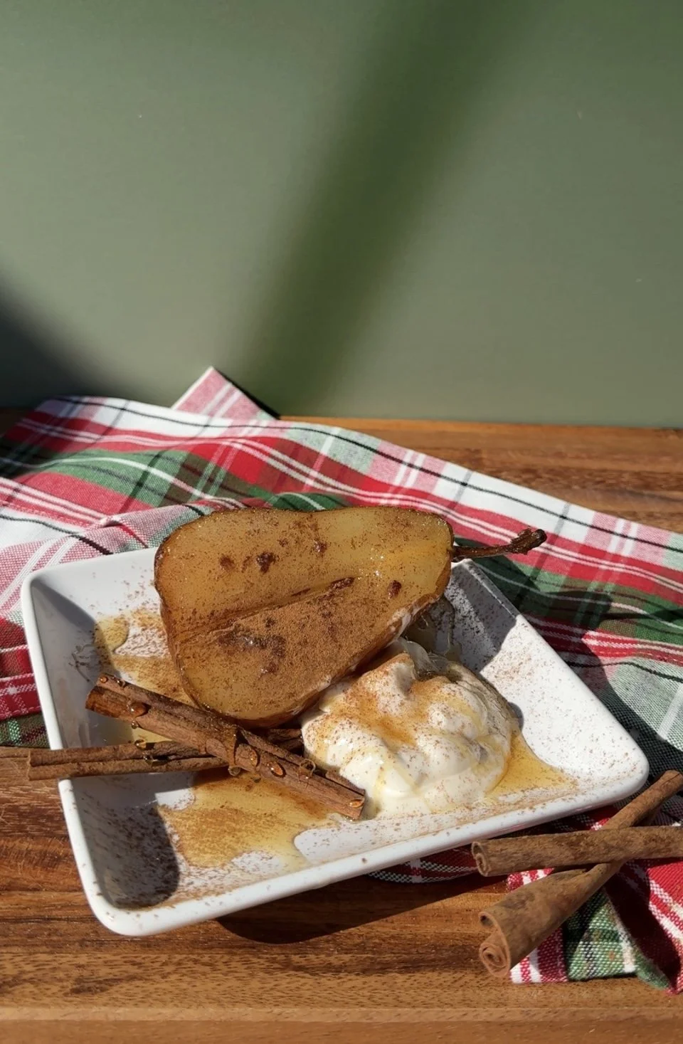 Cinnamon Roasted Pears with Yogurt
