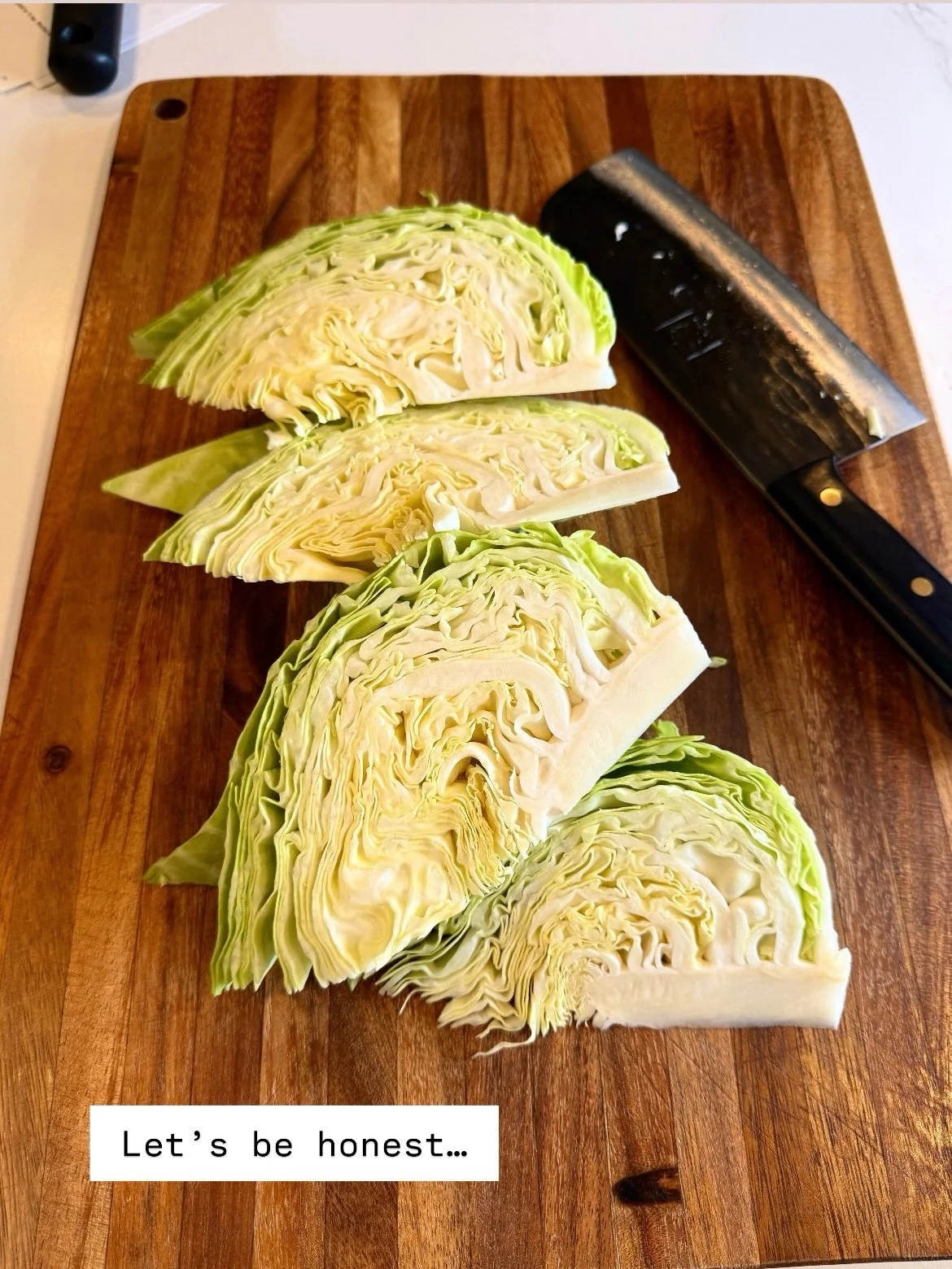 An ode to cabbage 🥬

This superfood is nutrient-dense, loaded with essential vitamins, high in fiber, and one of my FAVORITE veggies to cook with. 

Comment CABBAGE to get this easy, cozy, weeknight dinner recipe.