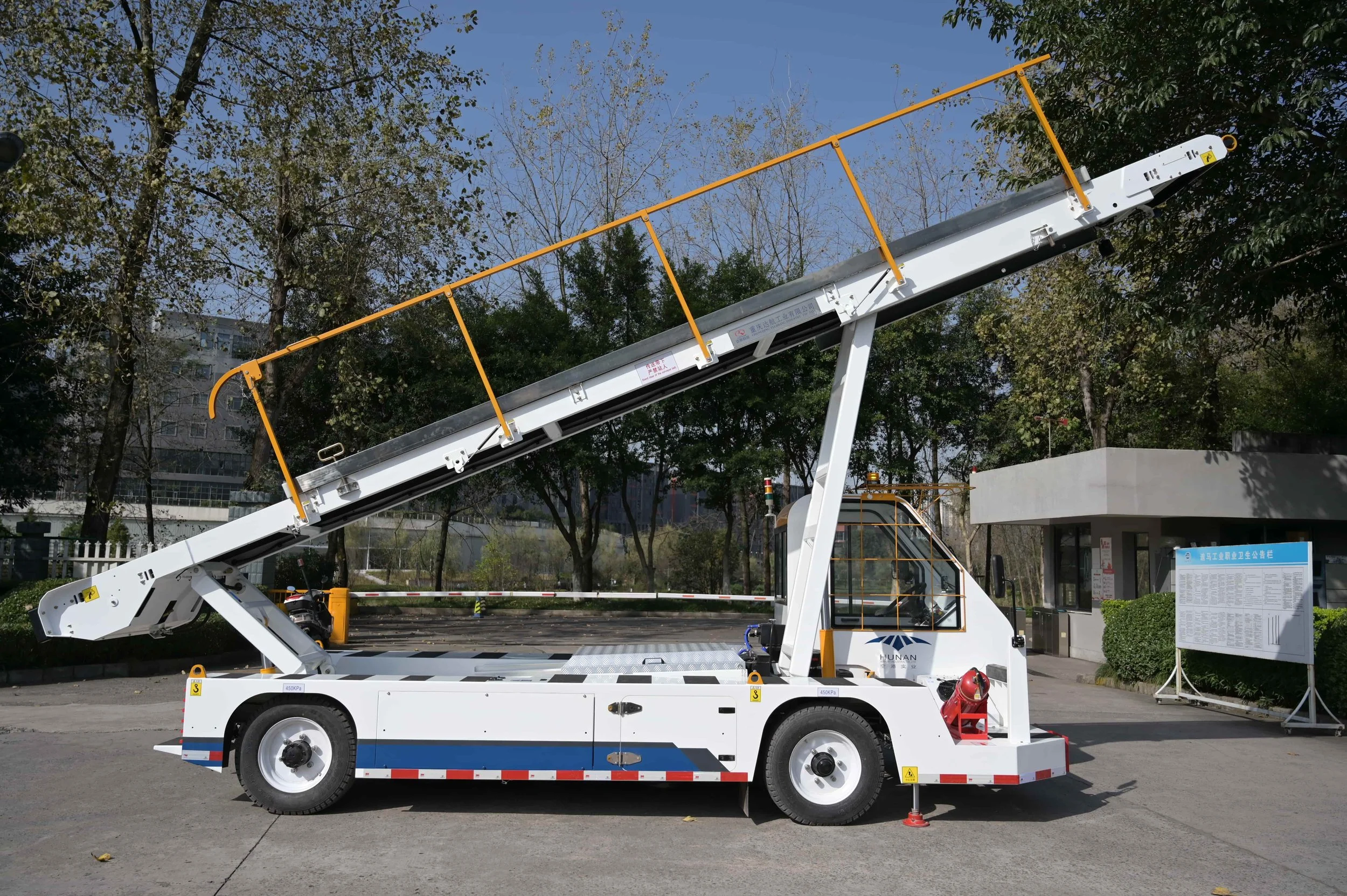 tk-xc80c-3.jpg