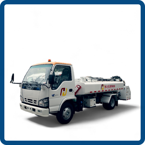 White street cleaning truck with orange lights on top and Chinese characters on the side.