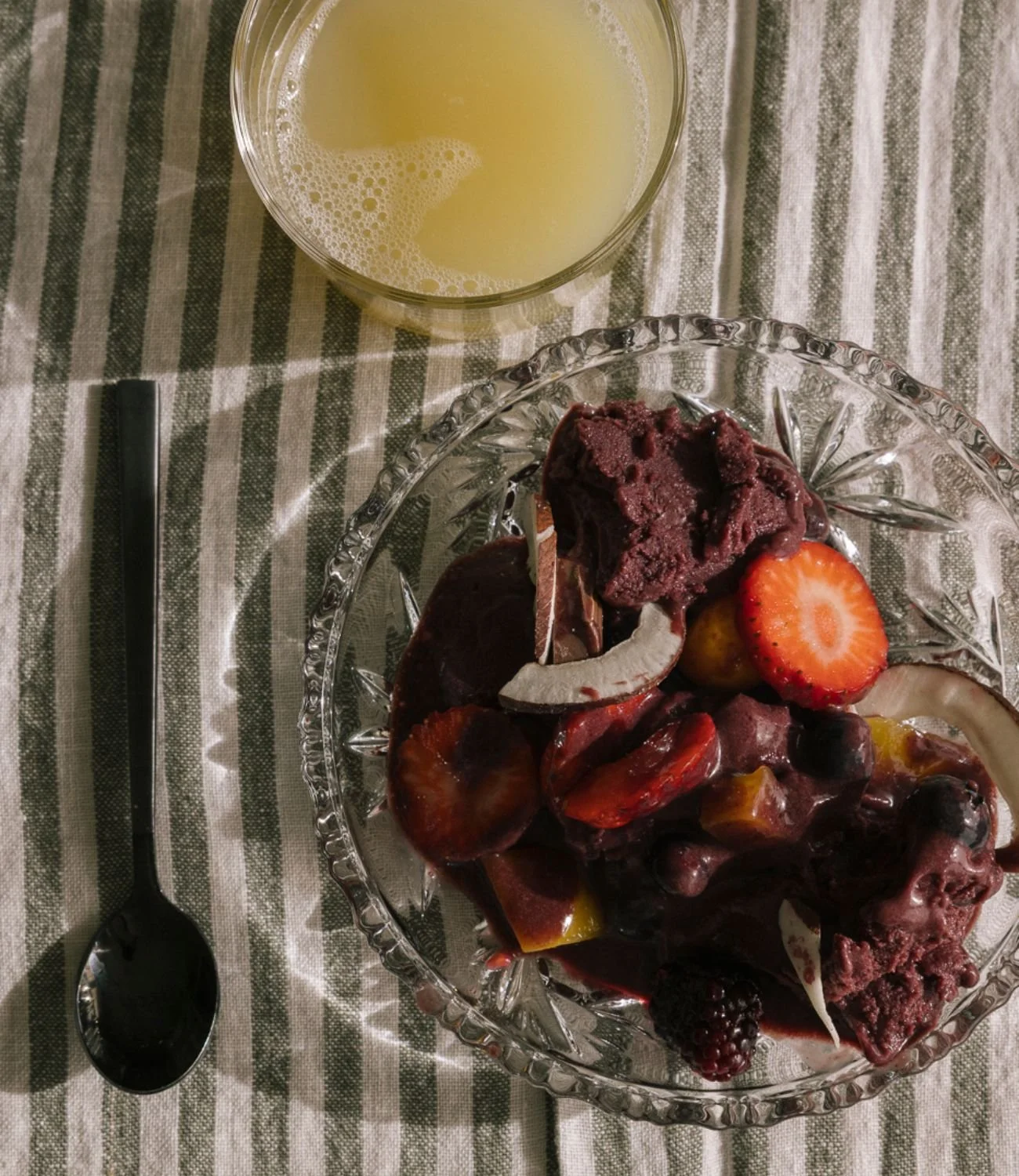 Acai-is-servering-isdalen.jpg