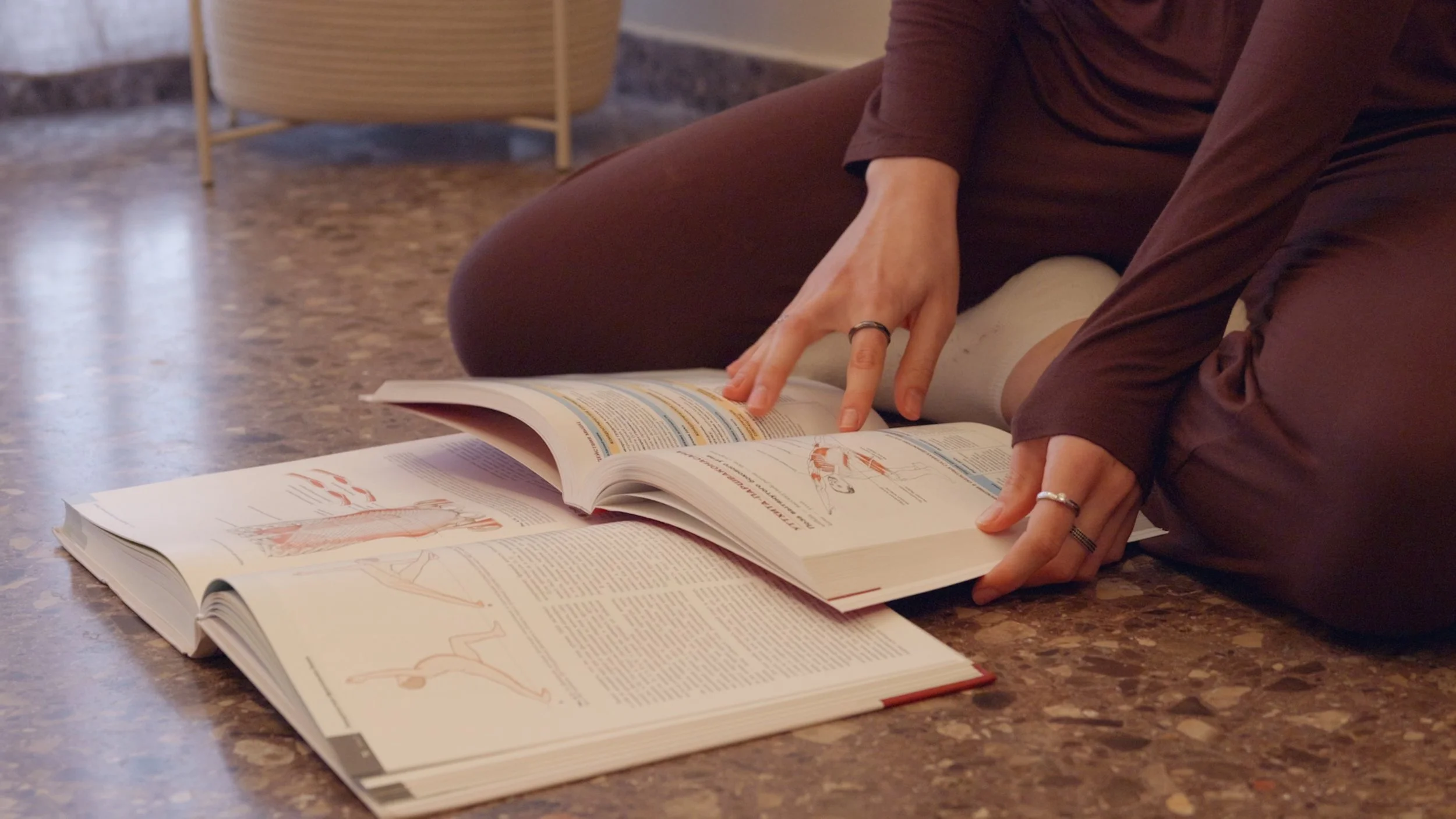 Becoming a yoga teacher in valencia