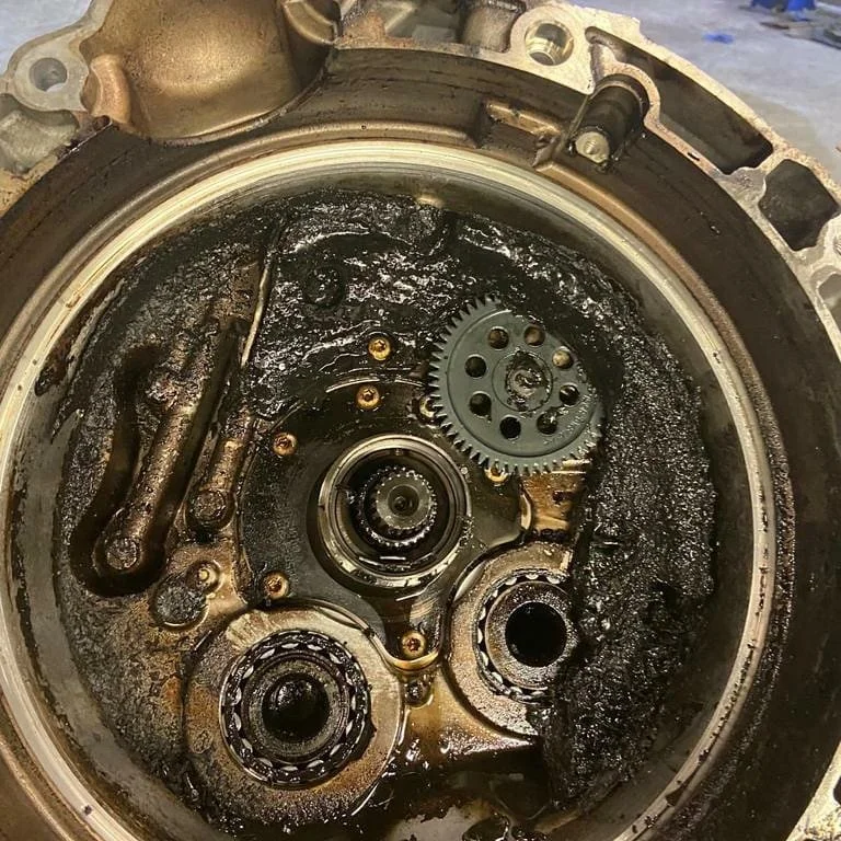 Ford C-max Powershift already had a gearbox issue without then being advised to tow it in neutral!... Resulting in what you see here... Burnt gearbox!

#planetgears #ford #powershift #dct #burnt #gearbox #dct450 #cmax #gearboxrepair #gearboxrebuild #