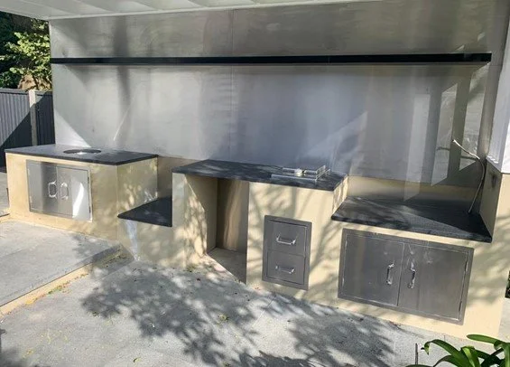 Outdoor kitchens with real stone worktops