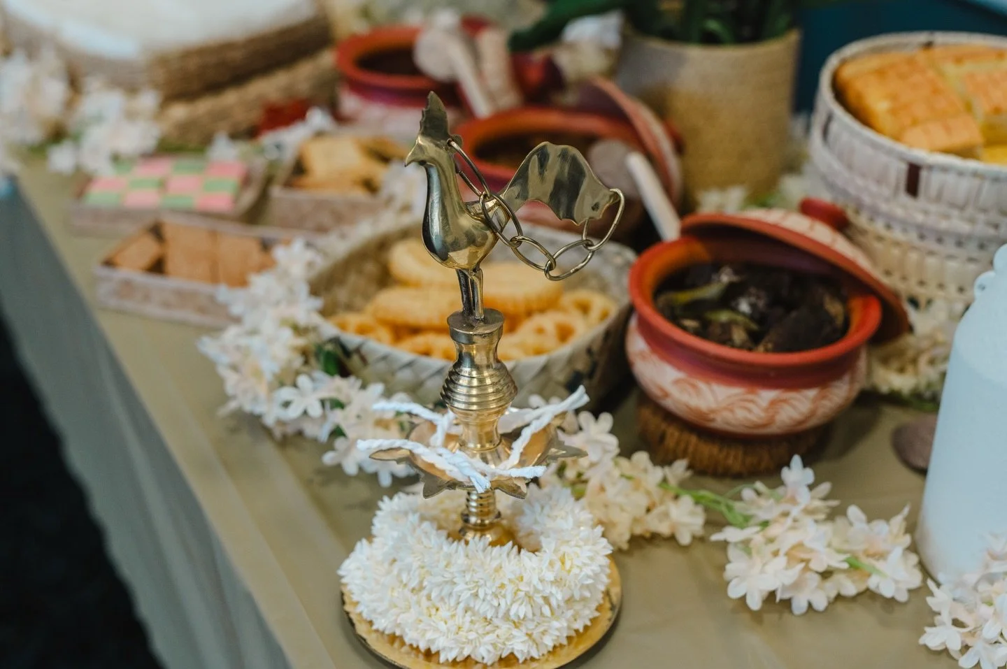 Sweet beginnings start here. ✨

A Sashreeka (Kavili) Table isn&rsquo;t just beautiful, it&rsquo;s a blessing for the couple&rsquo;s new journey. Filled with traditional Sri Lankan sweets, while every kavili symbolises prosperity, abundance, and a lif