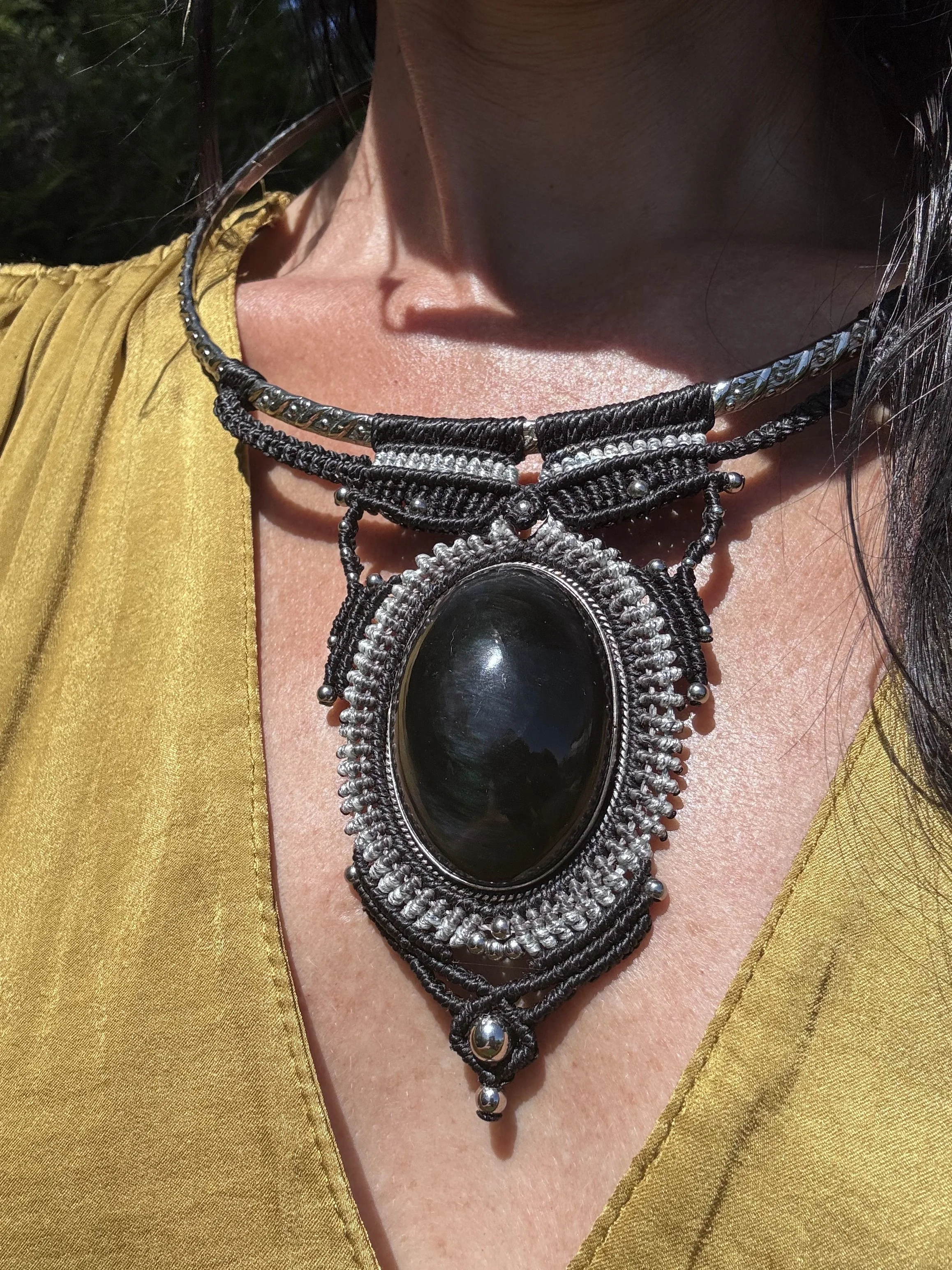 Collection capsule by Océane - Collier en macramé avec obsidienne noire