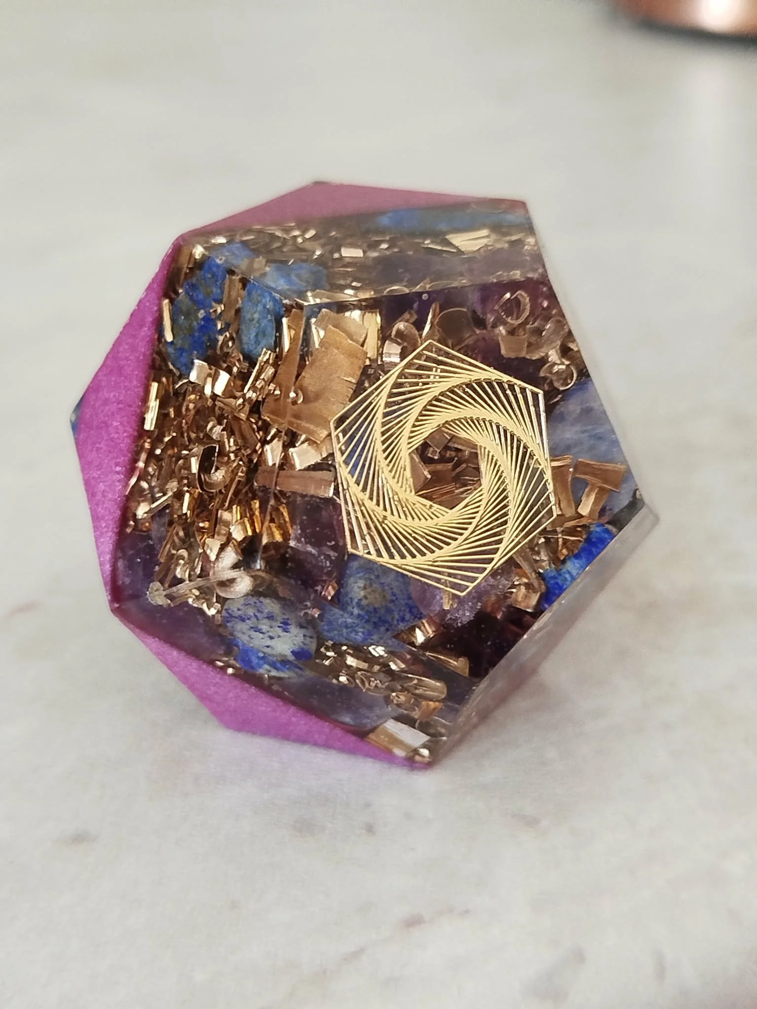 Dédocaèdre Orgonite "vortex" 3.jpg