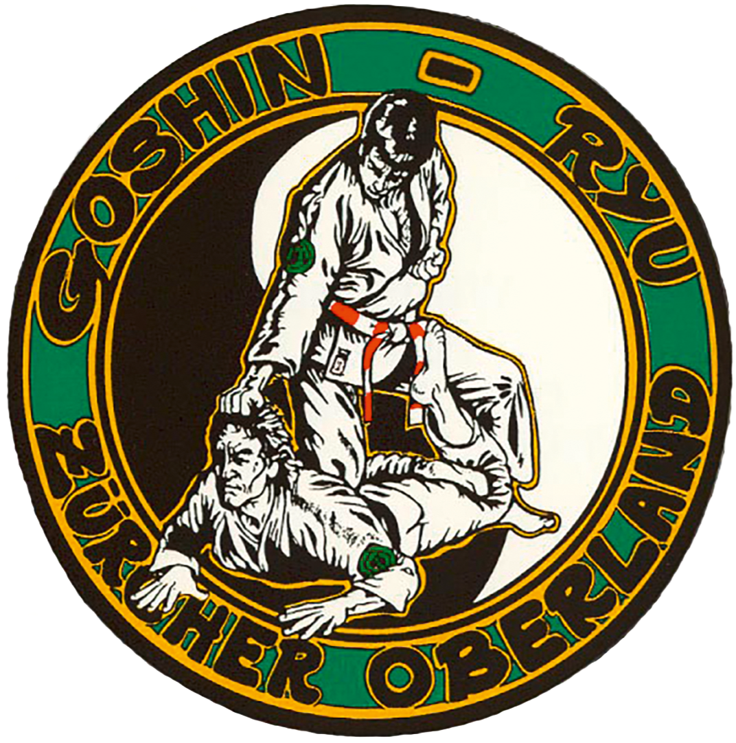 Ein Patch mit der Aufschrift 'Goshin-Ryu Zürcher Oberland', zeigt zwei Selbstverteidigungs-Kämpfer in Kampfhaltung, einer liegt auf dem Boden, der hat ihn in einem Griff.