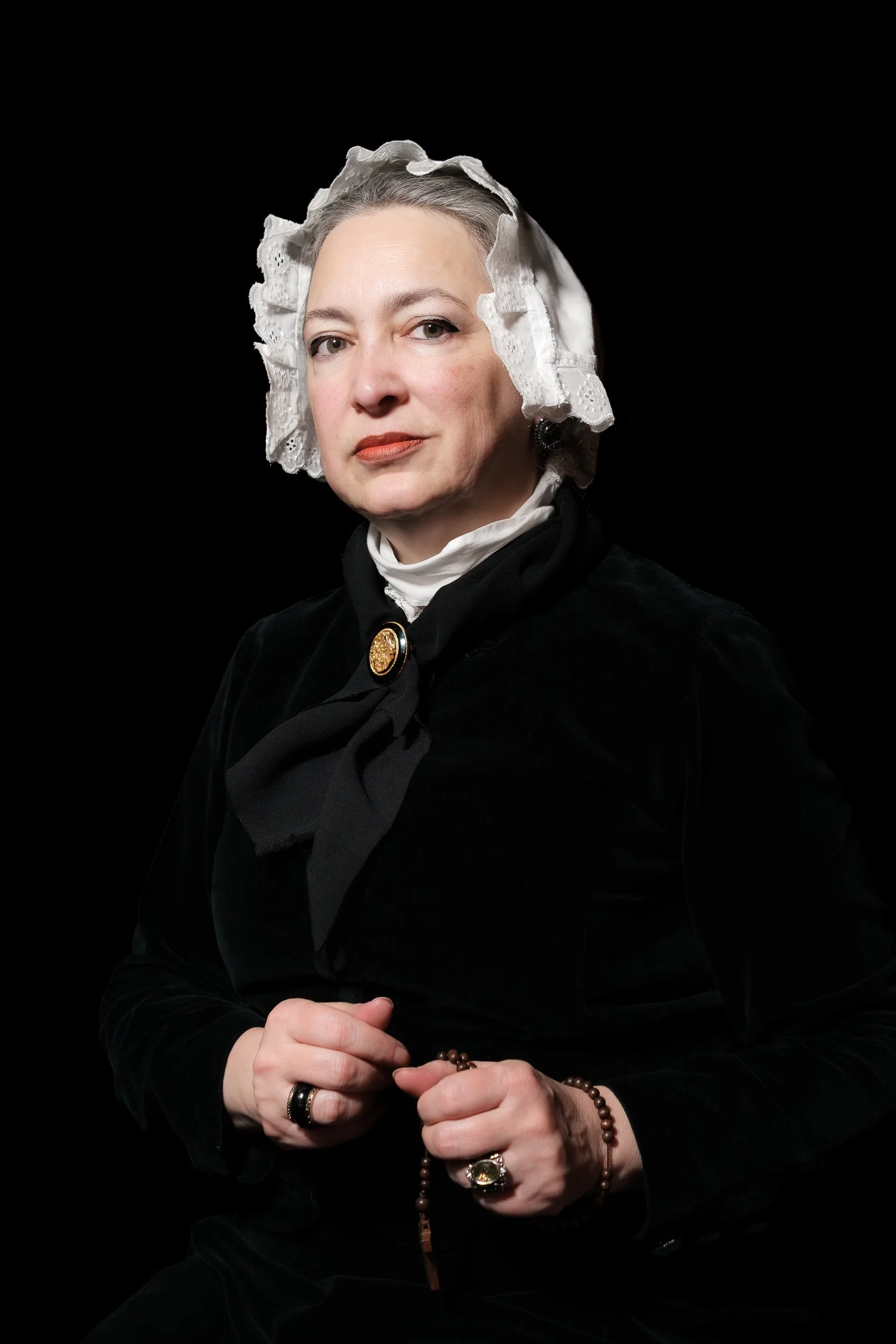 Portrait comédienne costume traditionnel inspiration religieuse, atmosphère picturale — Guillaume Auray-Runel photographe Normandie