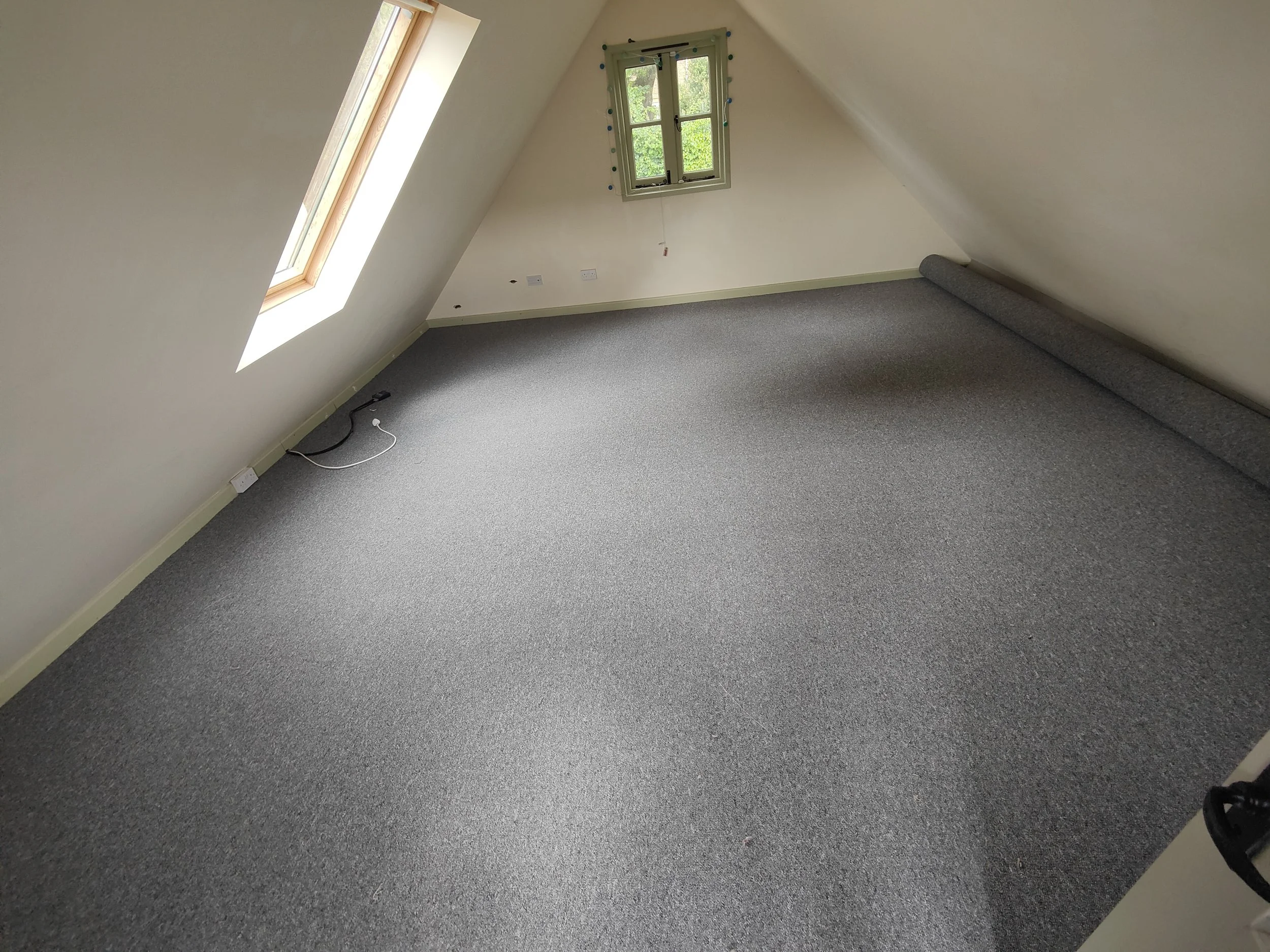 attic room carpet stroud