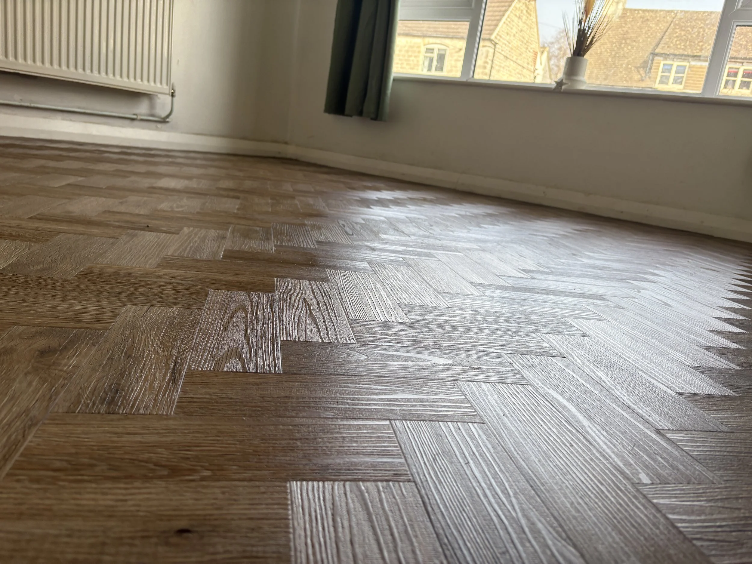 How to Choose the Perfect Flooring Colour for Your Home?