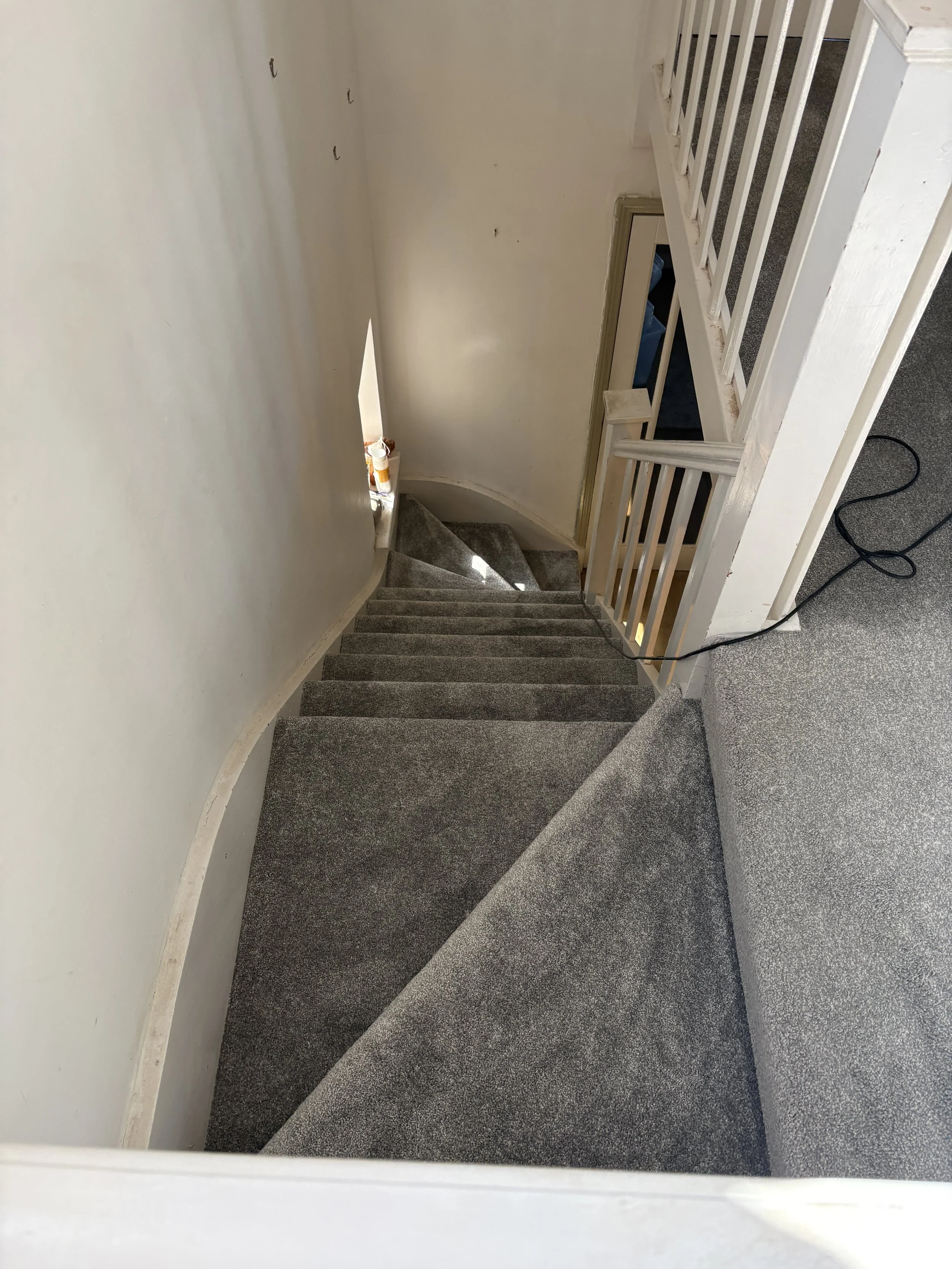 carpet fitted stroud own carpet  (2).JPG