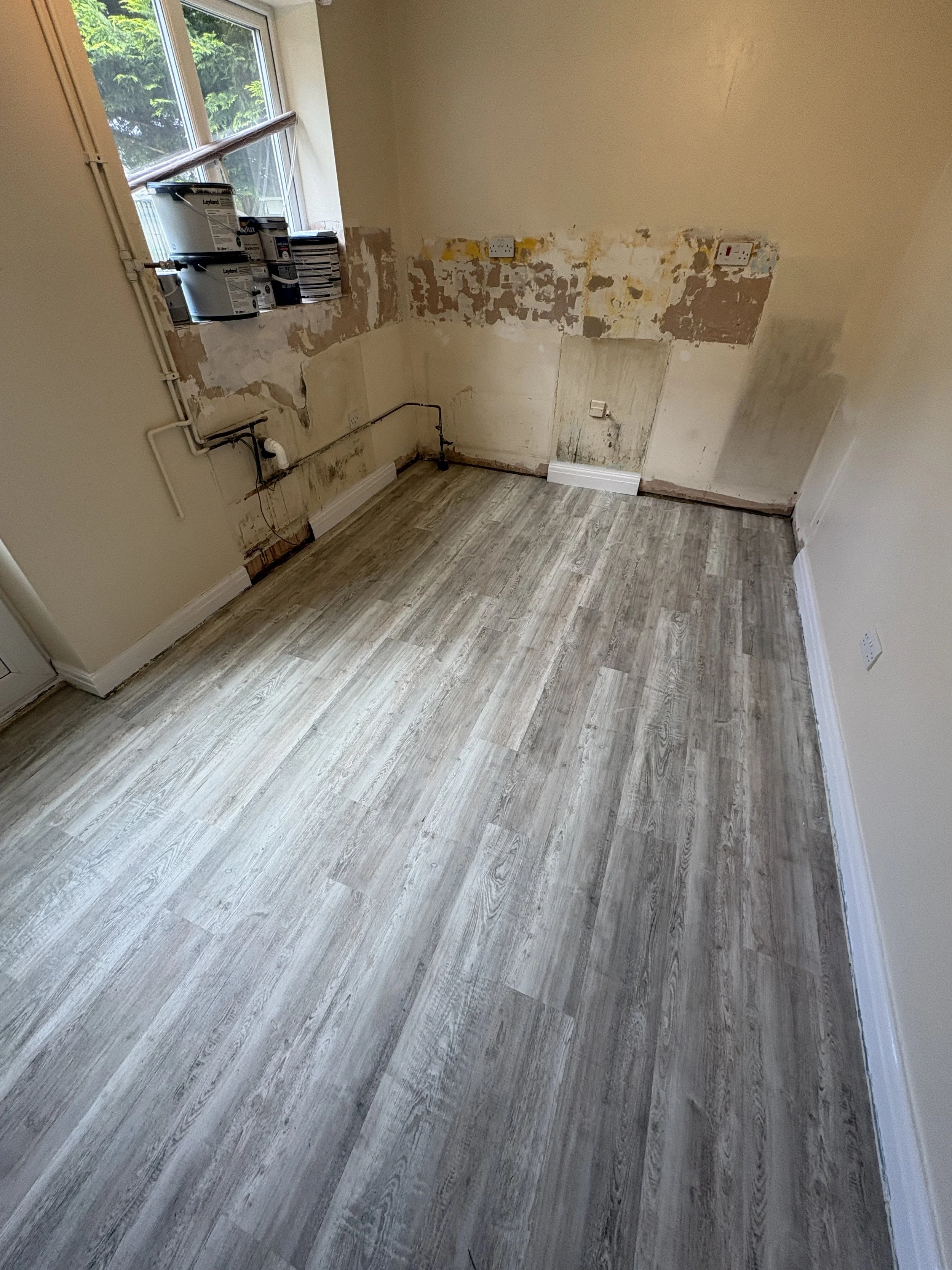 lvt white oak identity stroud kitchen
