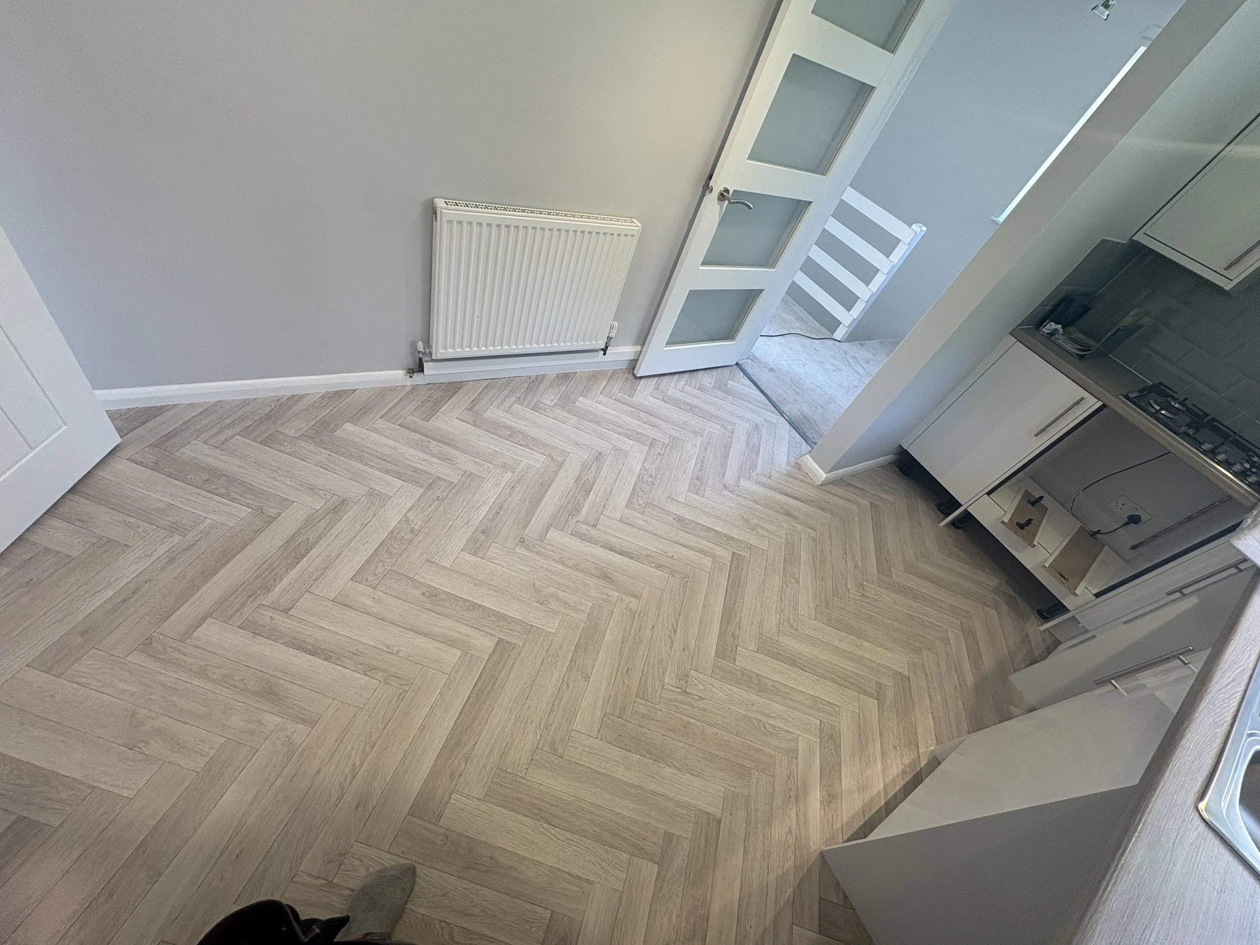 Herringbone-Vinyl-Stroud-Kitchen