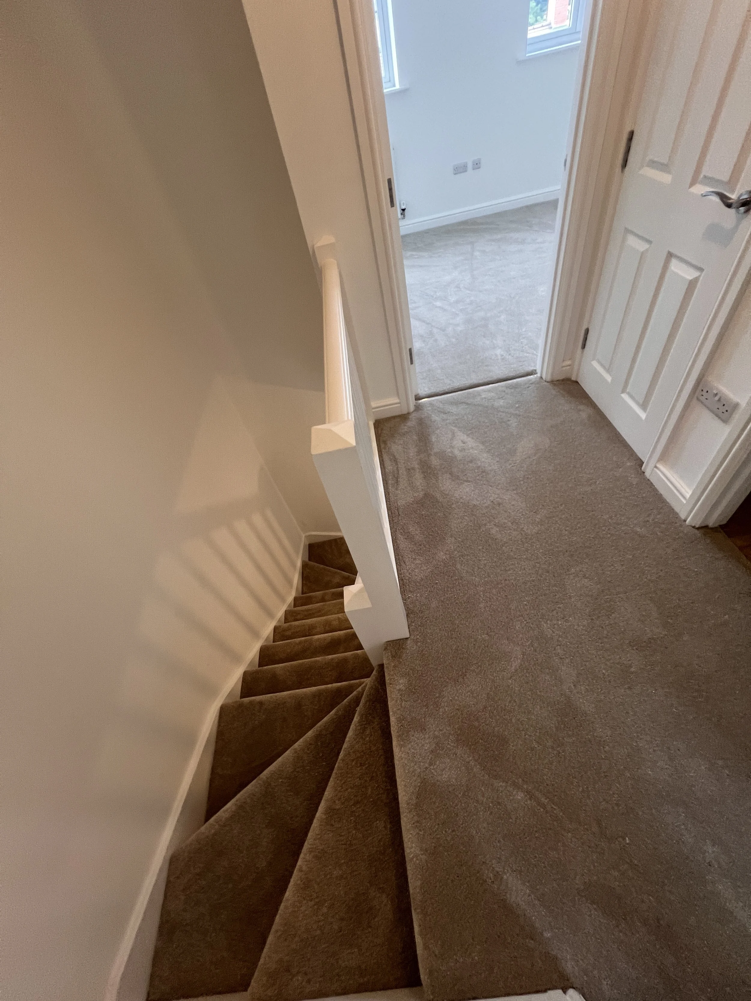 landing carpet stroud