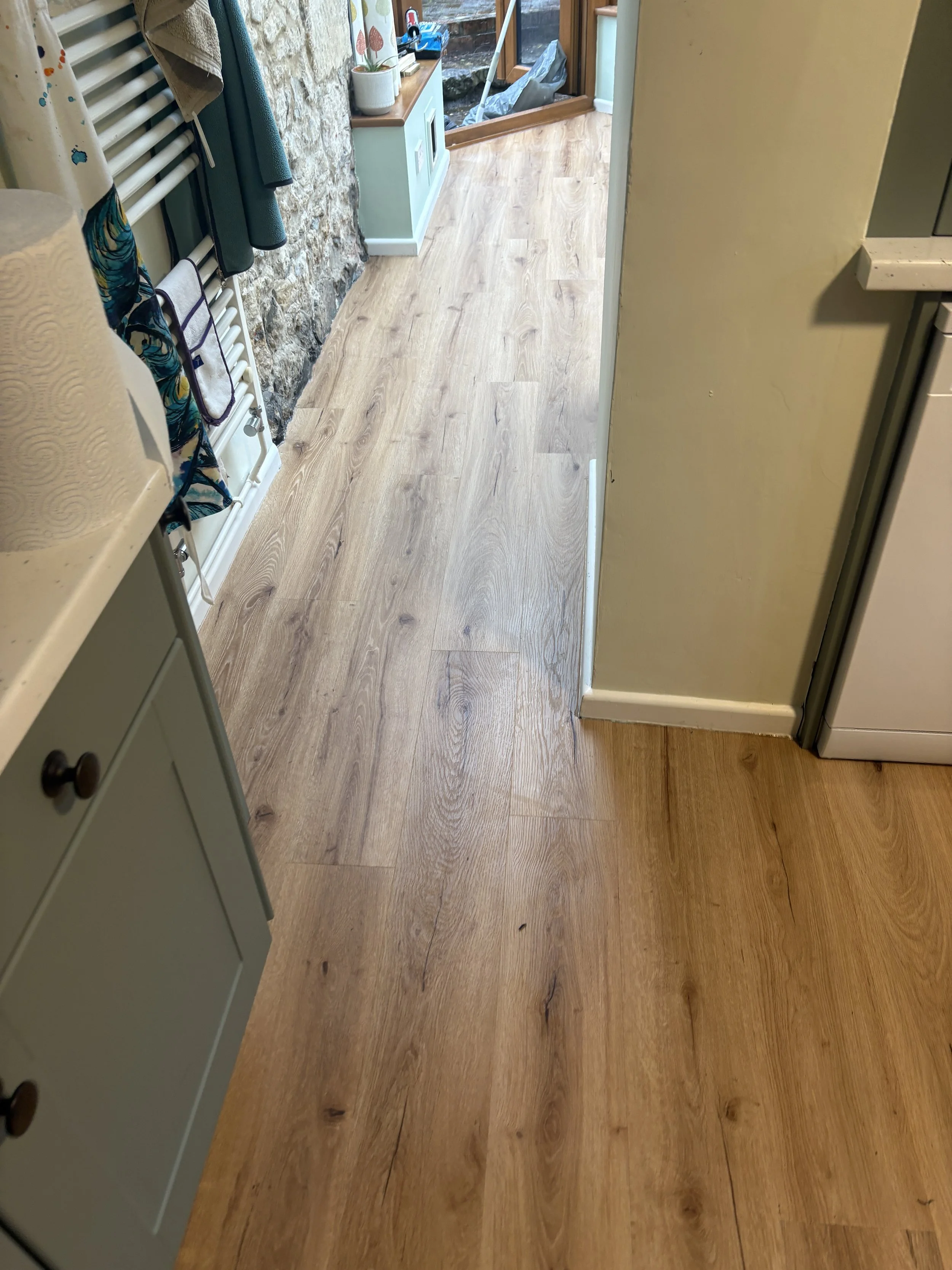 lvt kitchen whiteshill 1