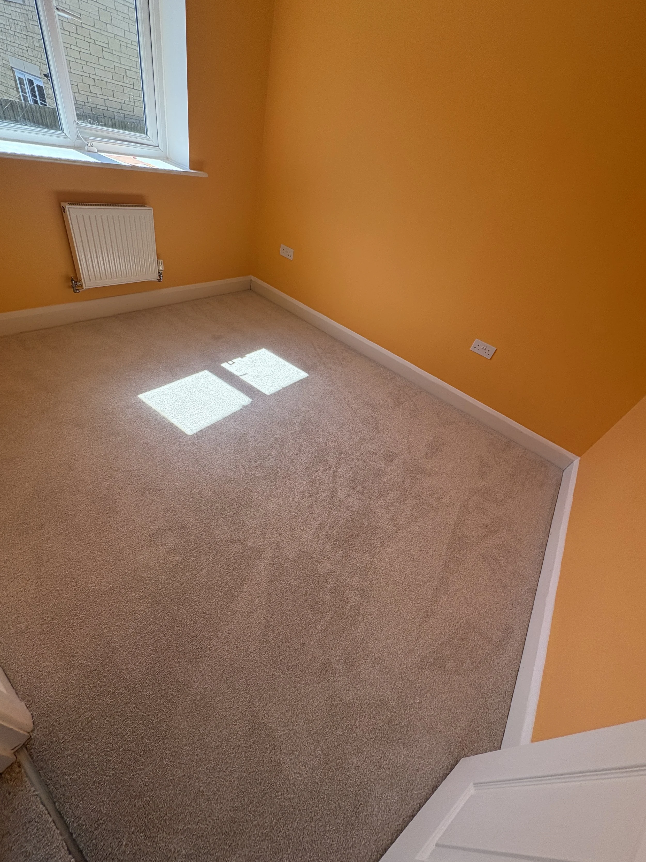 bedroom carpet stroud 2 
