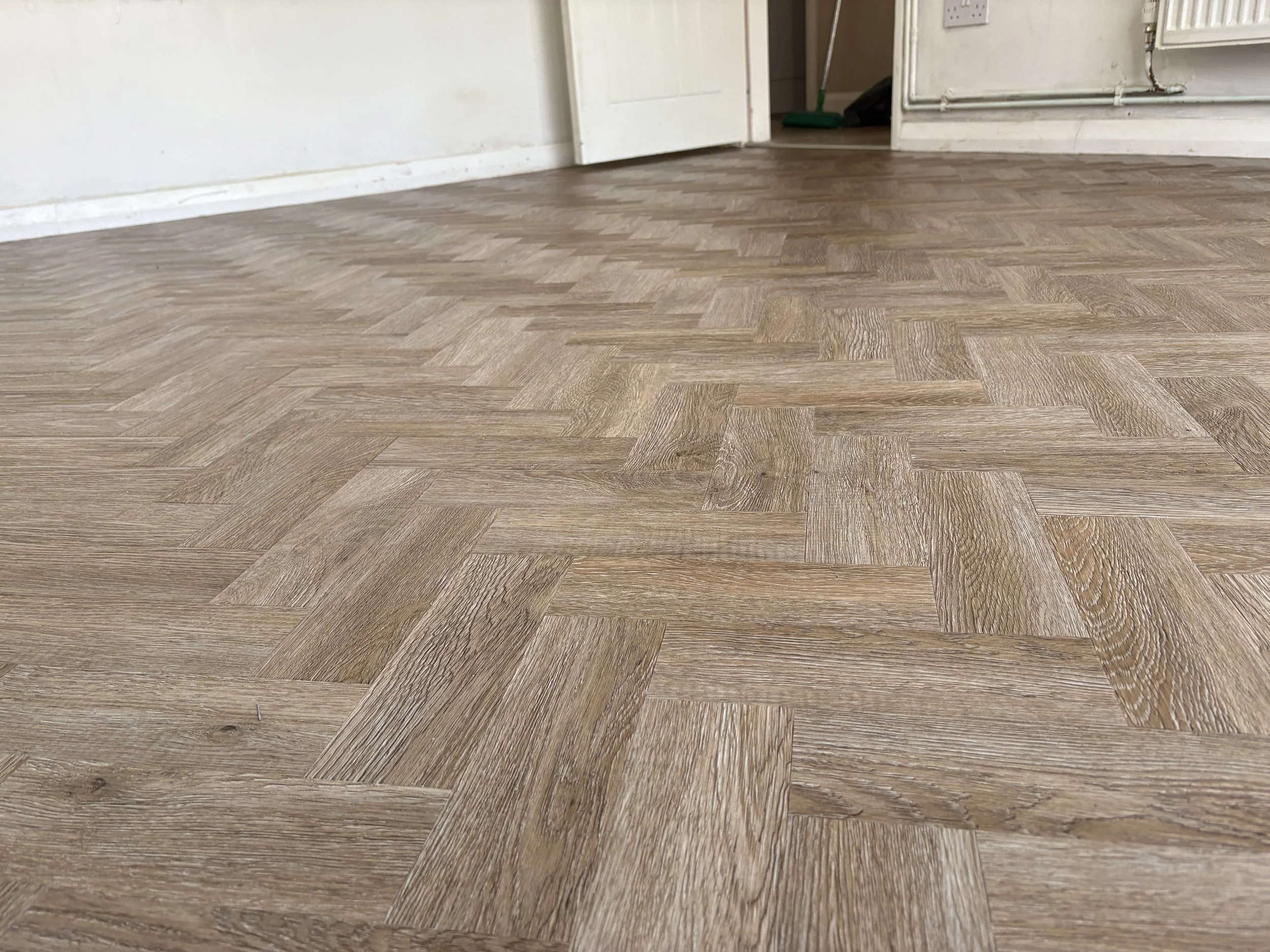 leonard stanley herringbone
