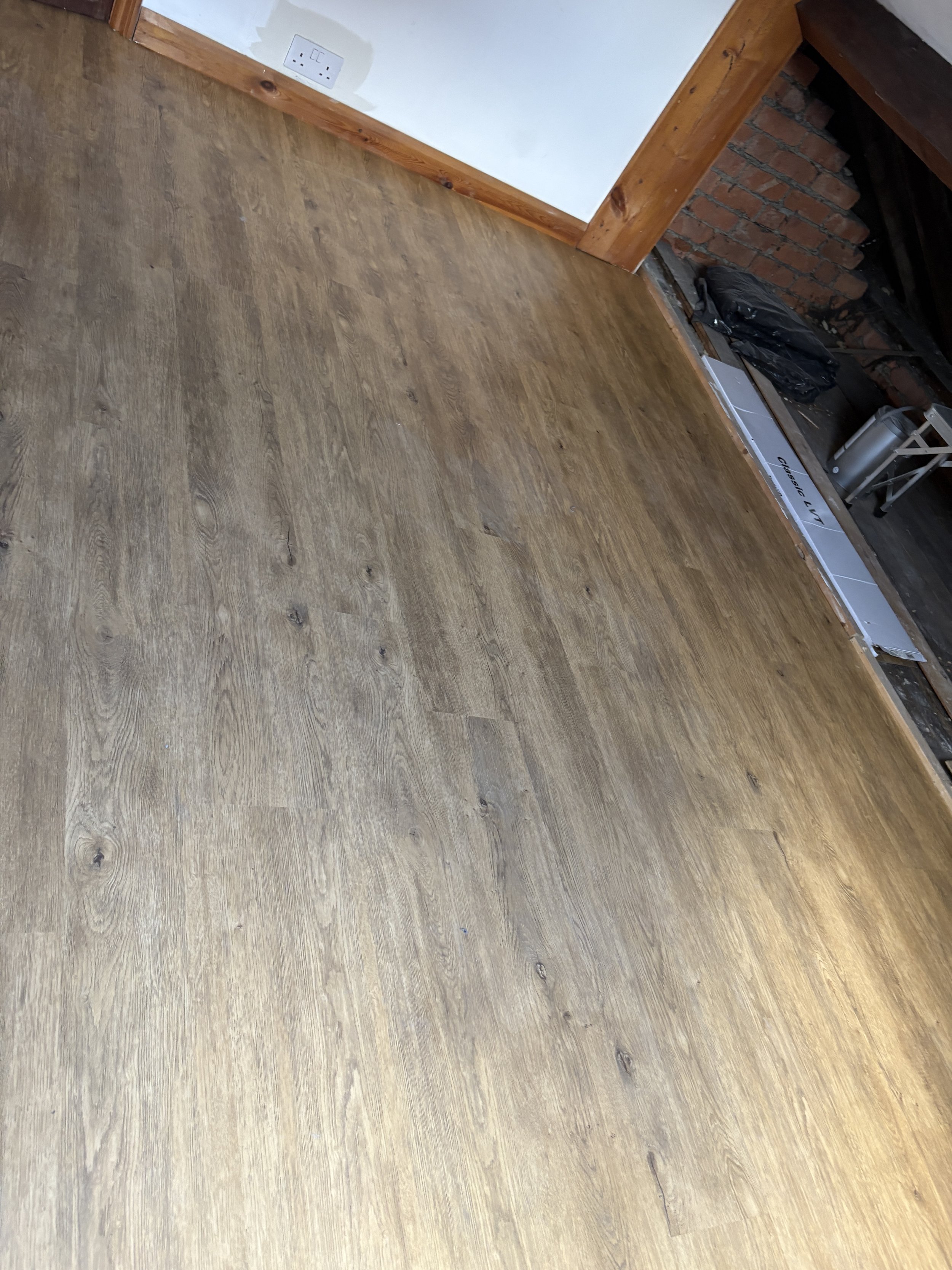 attic room two stroud lvt 