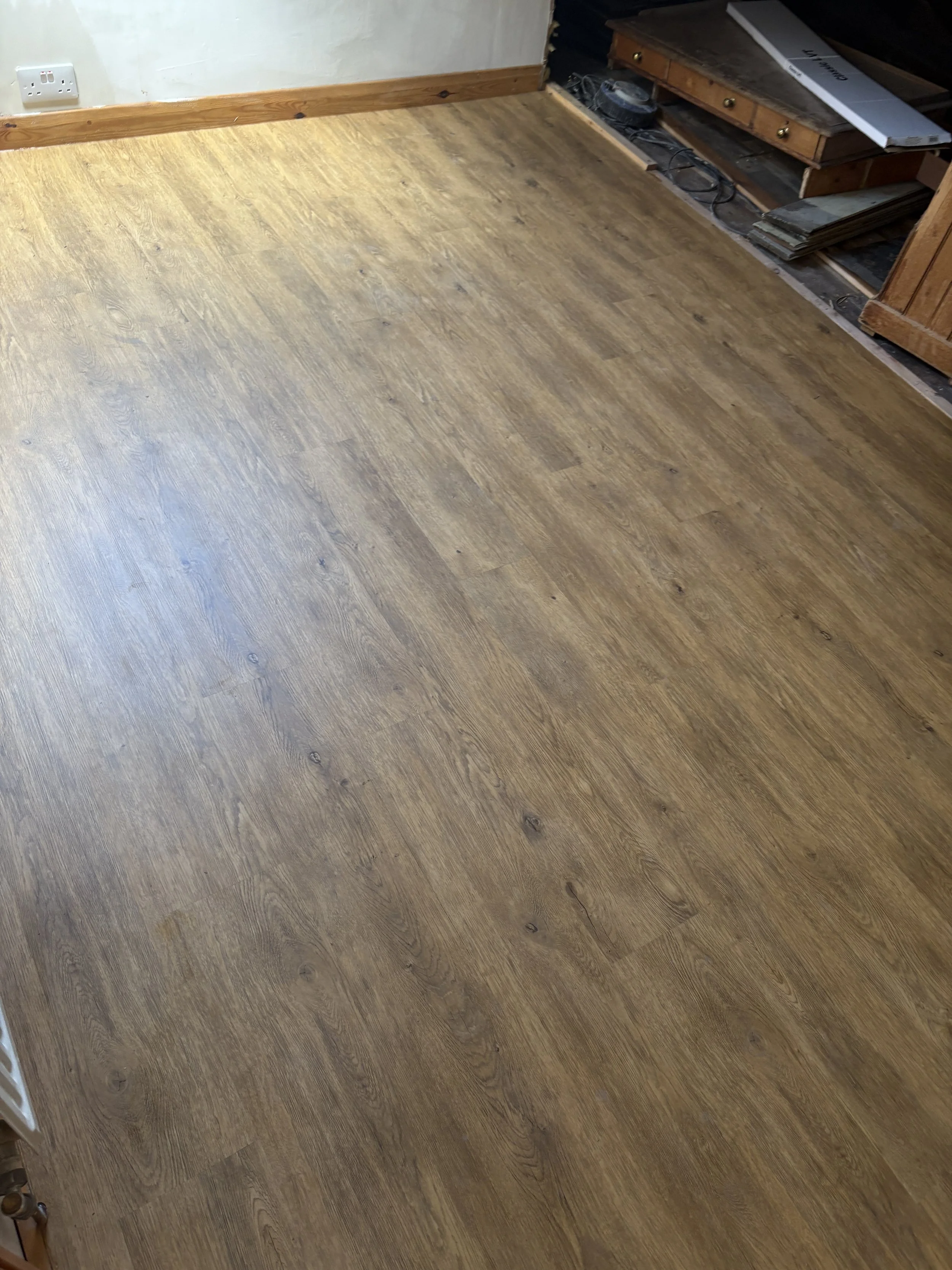 stroud attic rooms in lvt 
