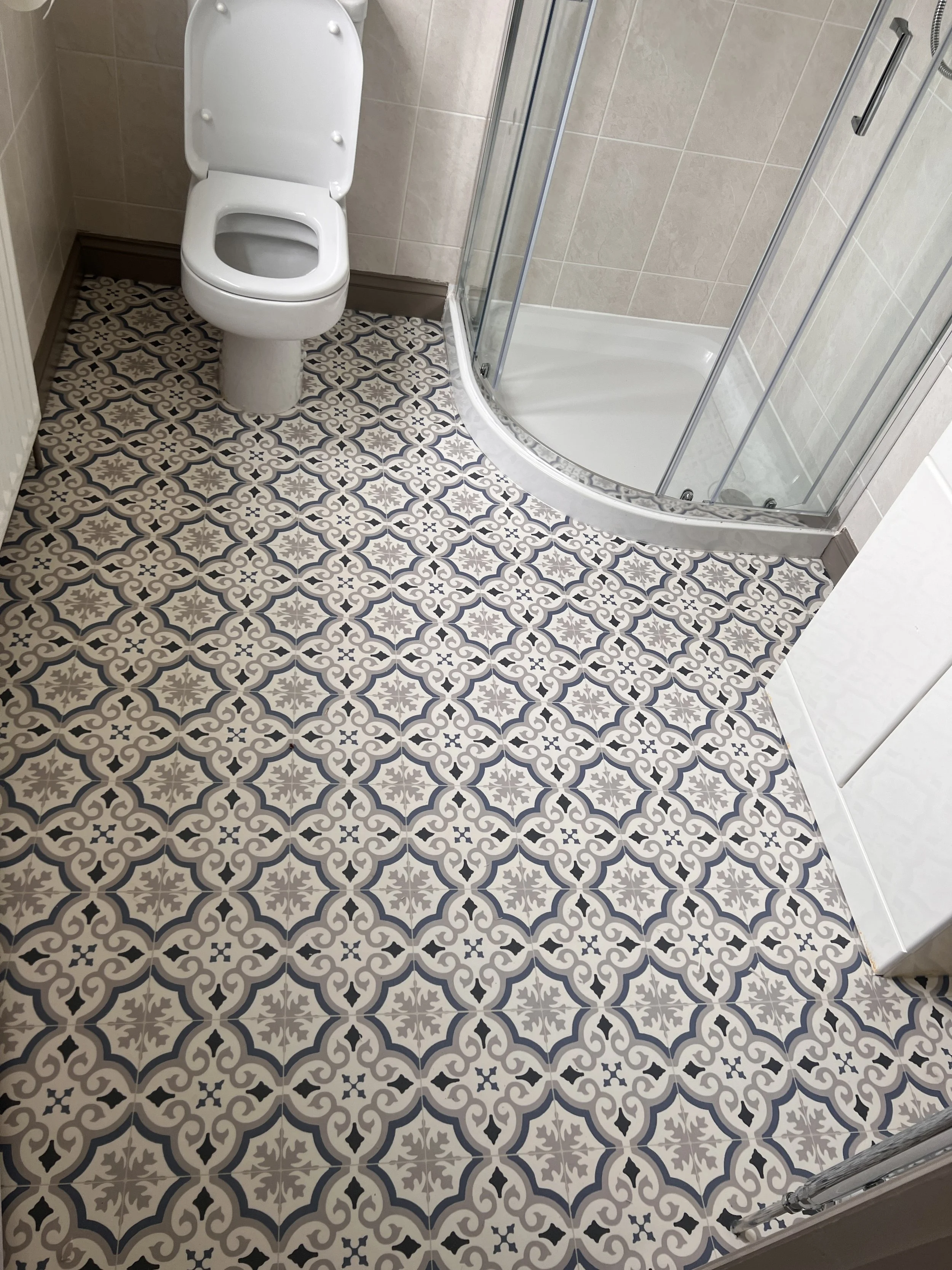 ensuite vinyl stroud 