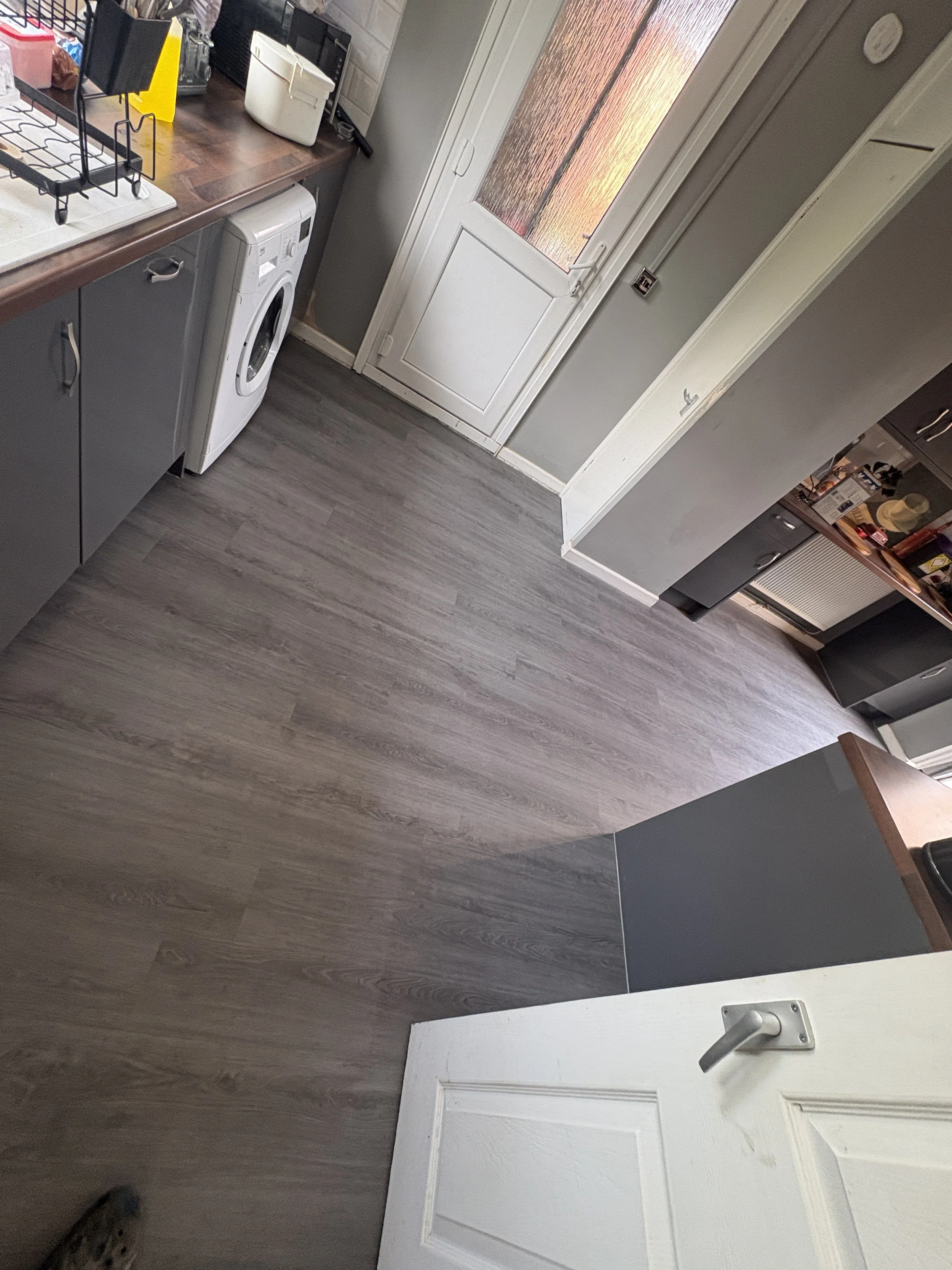 kitchen in grey oak in stroud