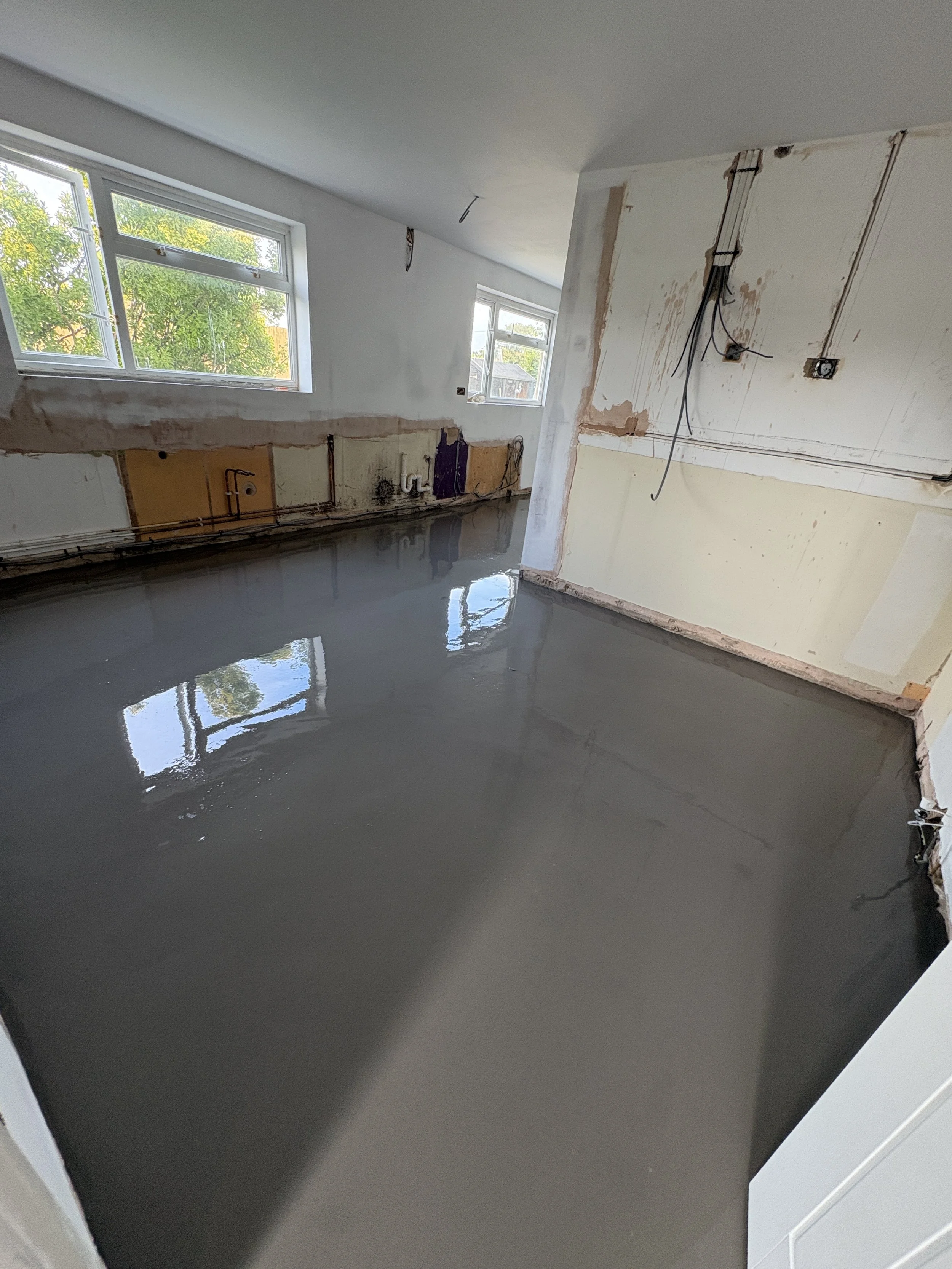 latex dining room nupend
