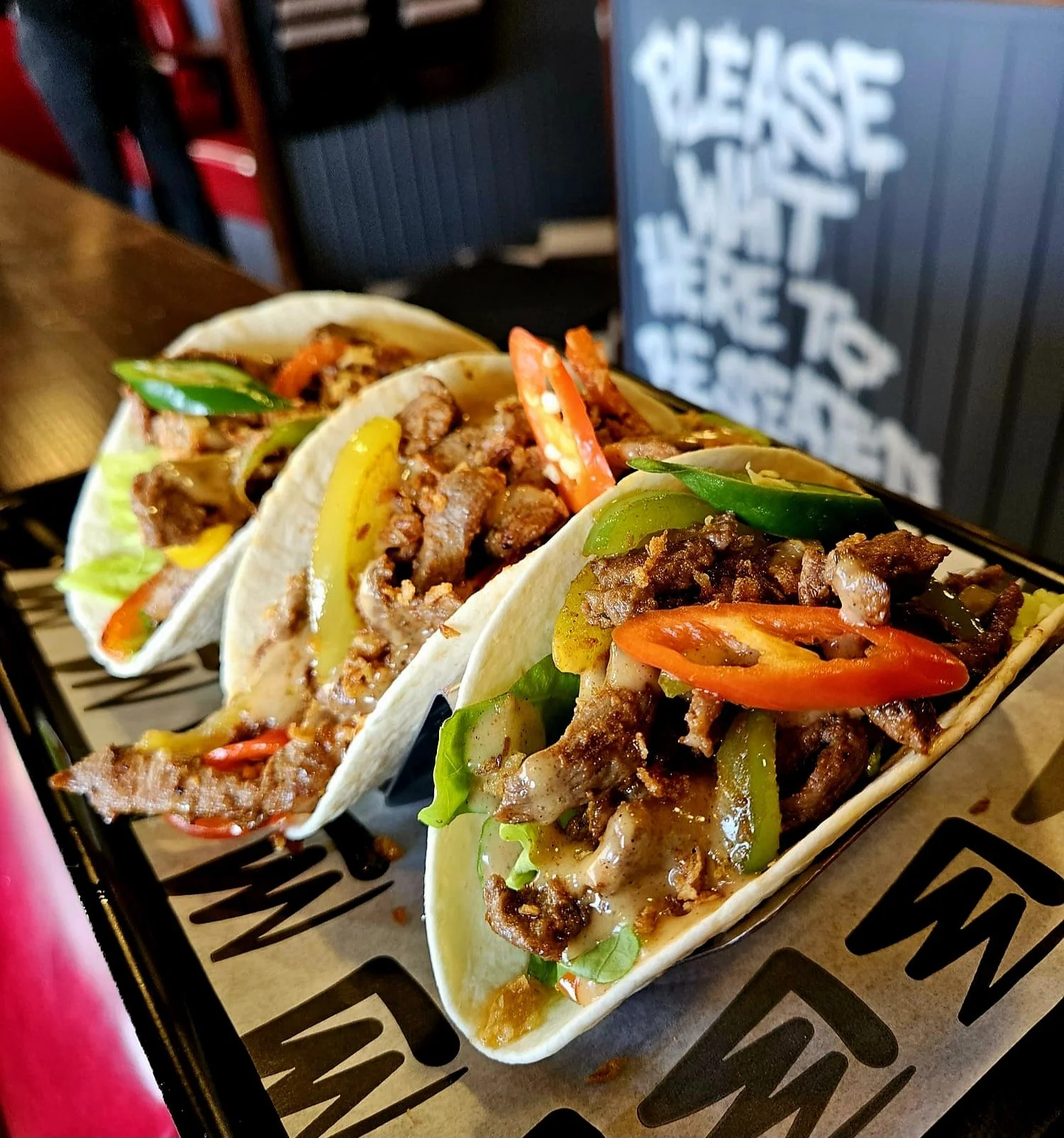 🌮 STEAK TACOS 🌮 

Steak pieces, peppers, chilli, craic sauce, and lettuce 😋 

Available from 12pm from our daily menu at #sugarraysboucher 🩷🤍🩶

02896 020423 

 #steaktacos #tacos #foodiegram #belfasthospitality #belfastrestaurant #belfast #food