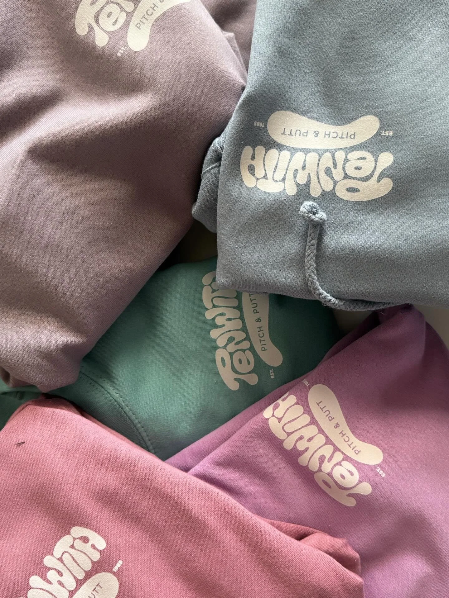 @penwithpitchandputt just in time for the cold snap, cosy hoods and sweats are a must.. Your colour palette never disappoints guys 🙌