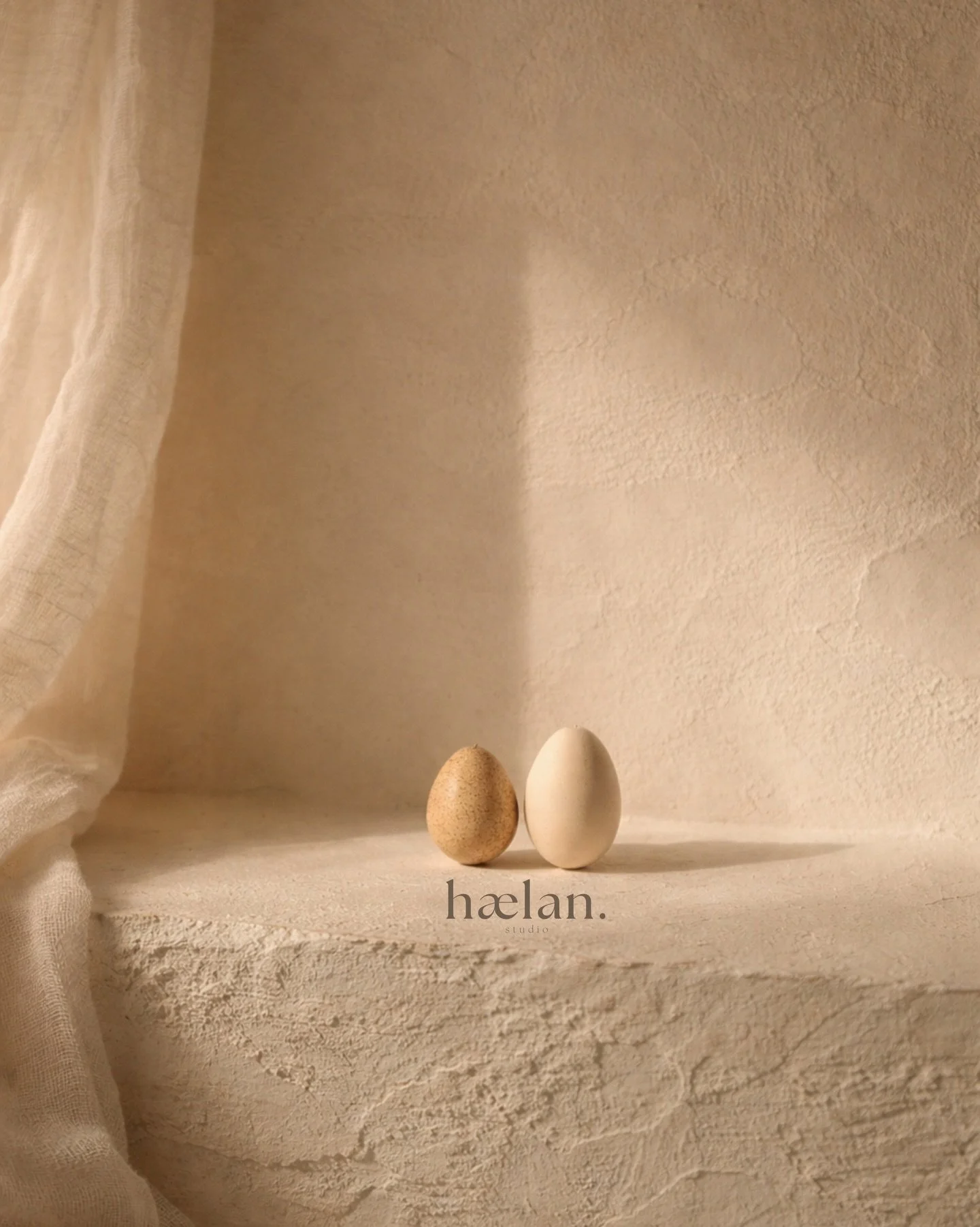 Longer days, lighter rituals and a moment to reset. Happy Easter from h&aelig;lan 🩵
