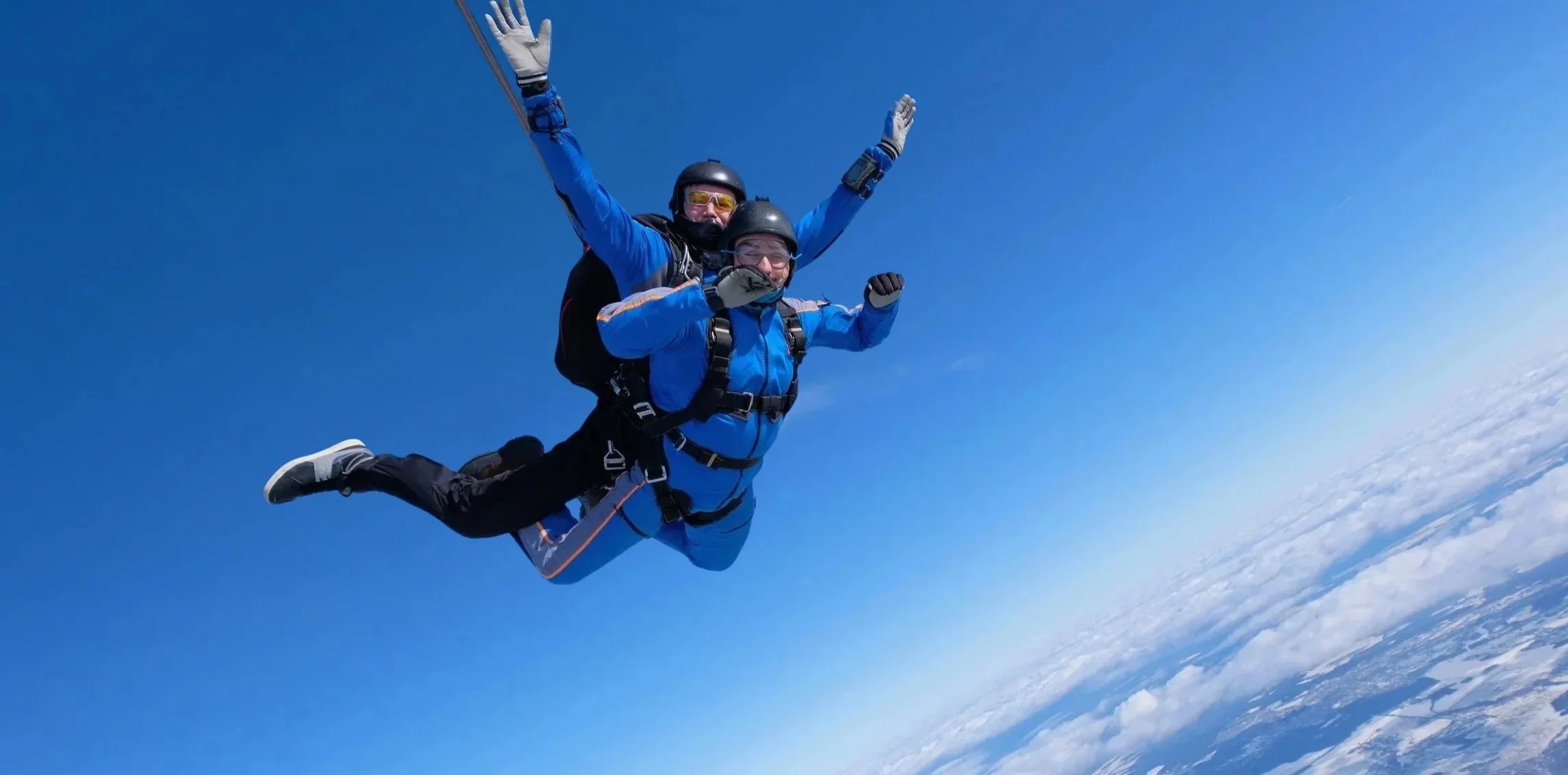 Fundraising skydivers