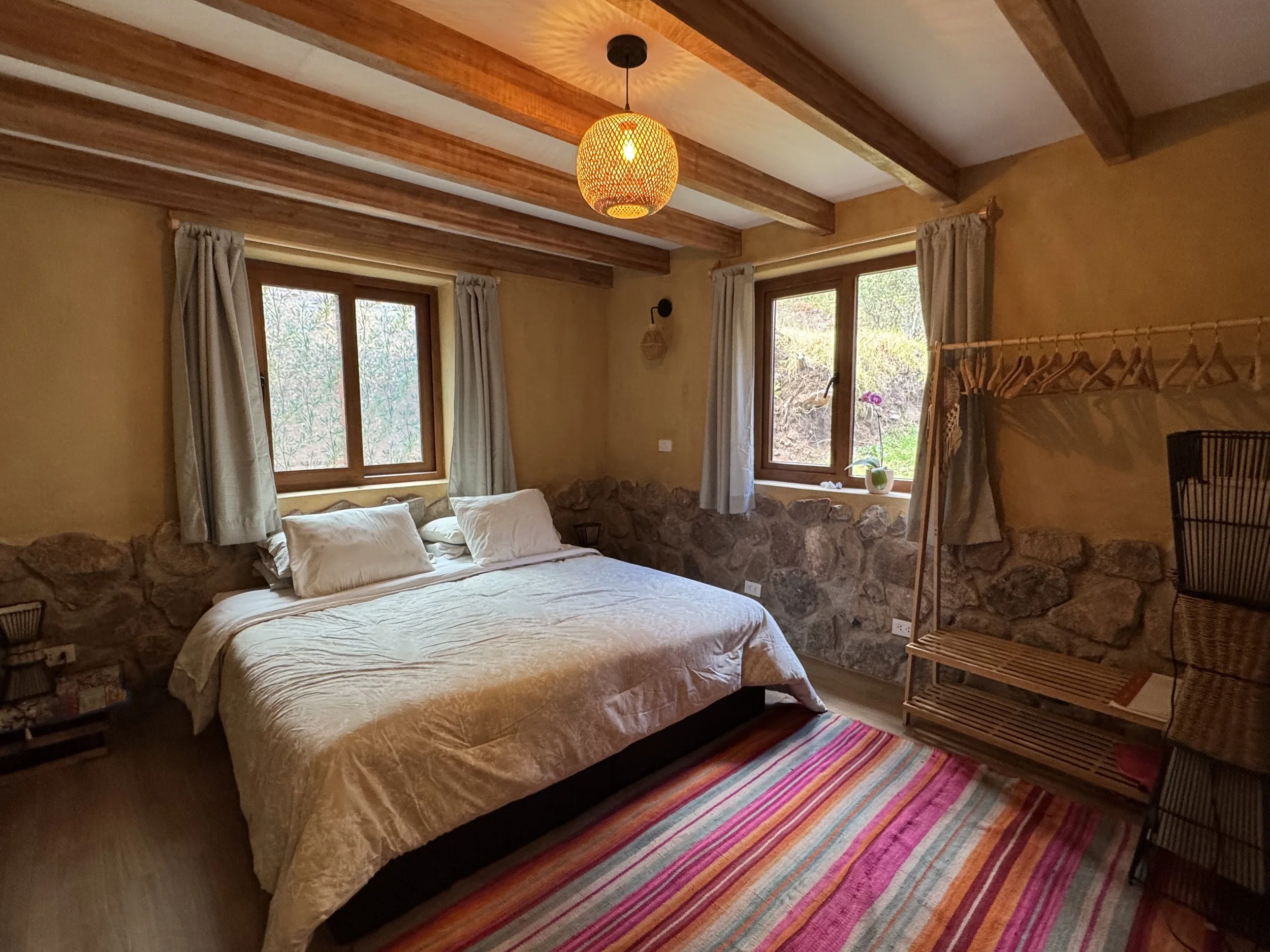 Earth-wisdom-retreat-accommodation.jpg