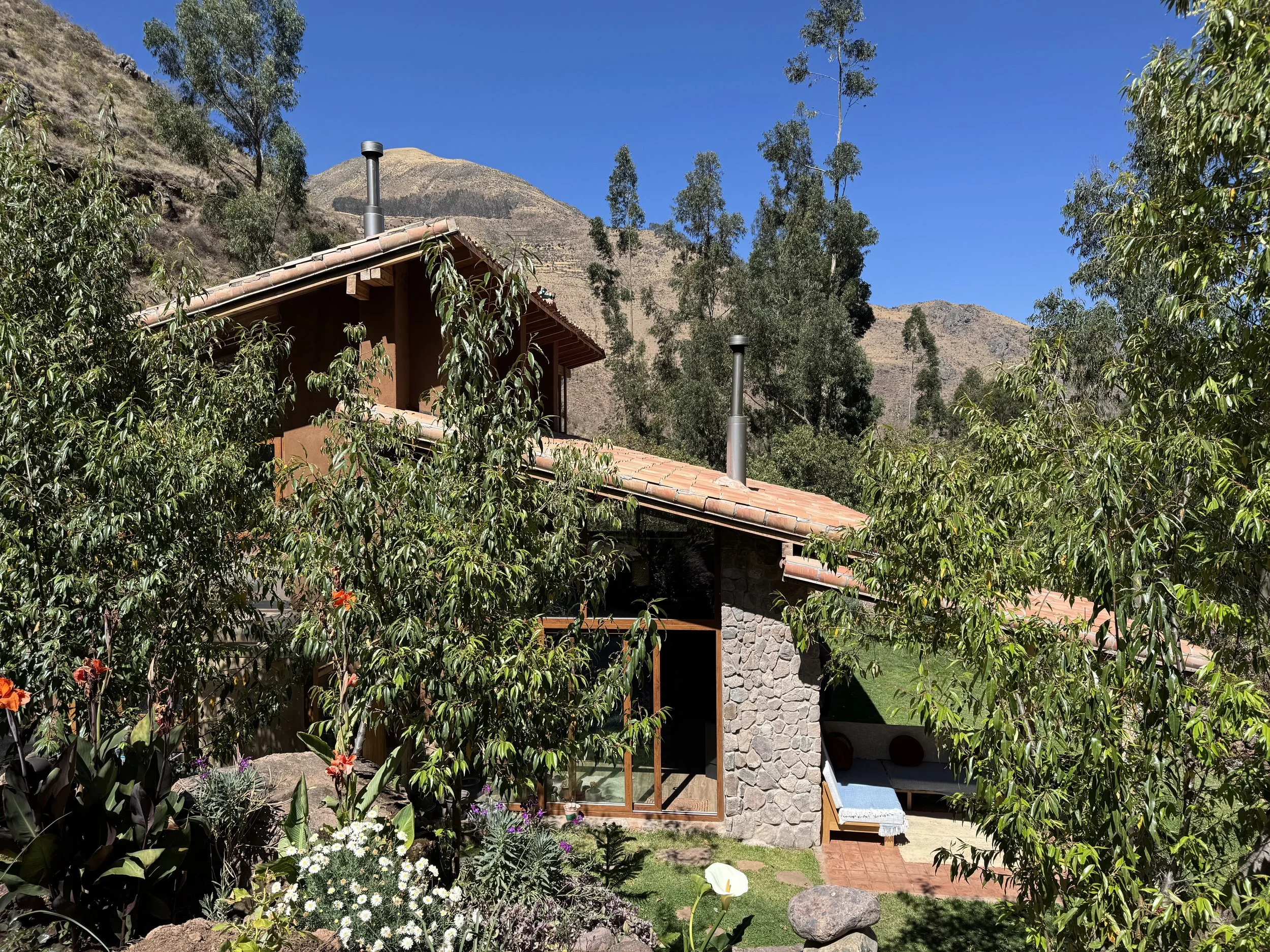 earth-wisdom-peru-retreat-center.jpg